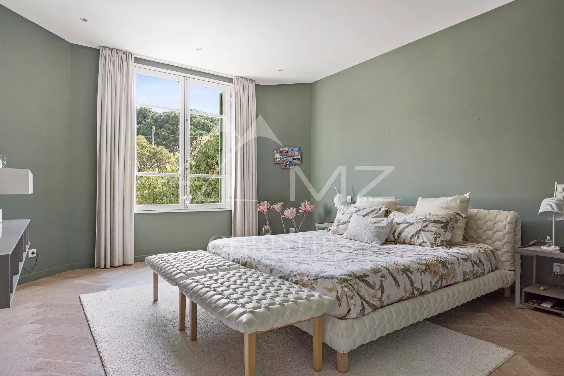 5 Bedroom Villa/Townhouse's Image 4