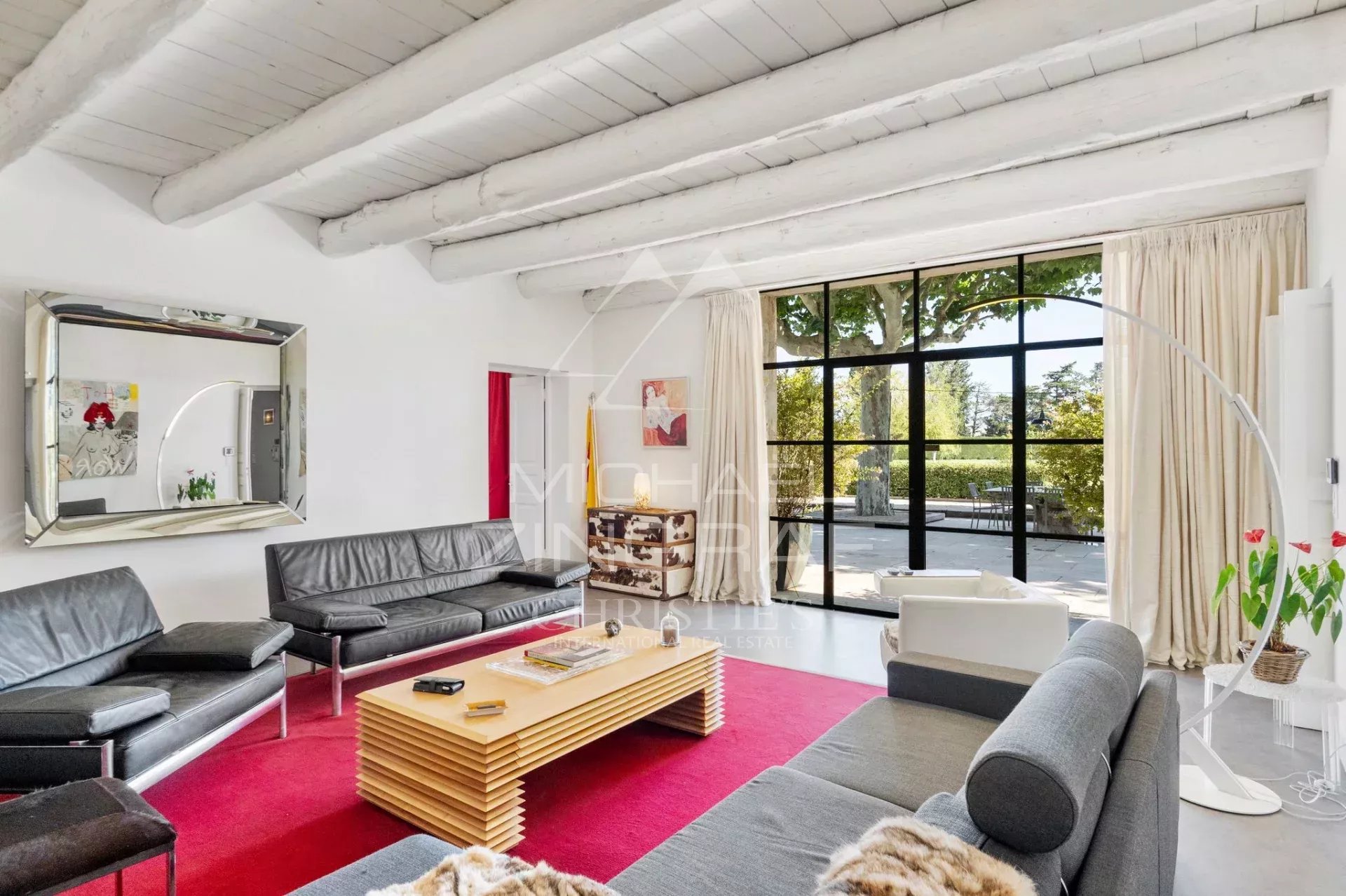 6 Bedroom Villa/Townhouse's Image 9