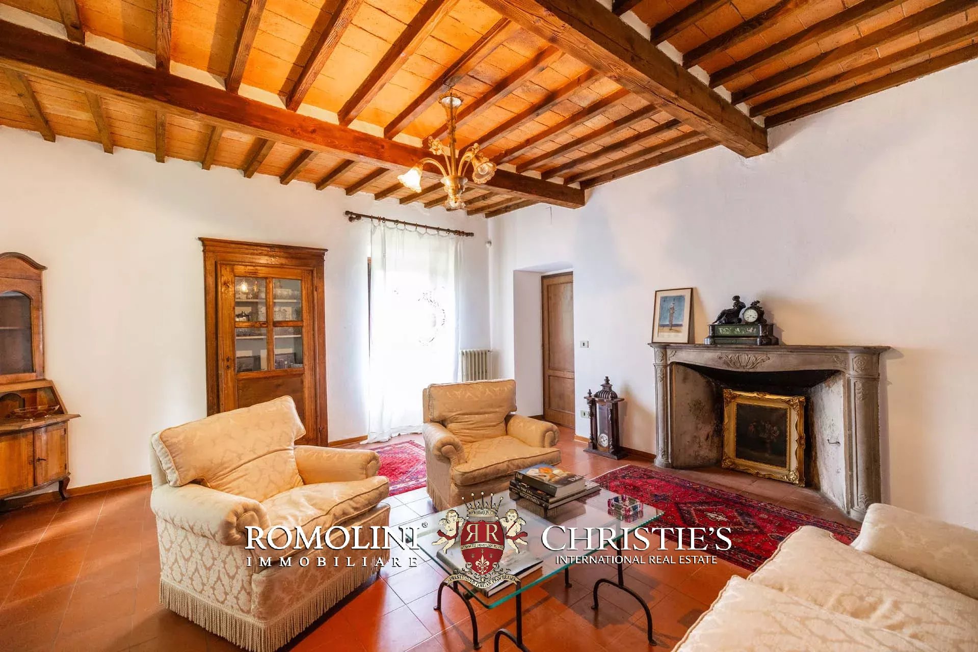 7 Bedroom Villa/Townhouse's Image 28
