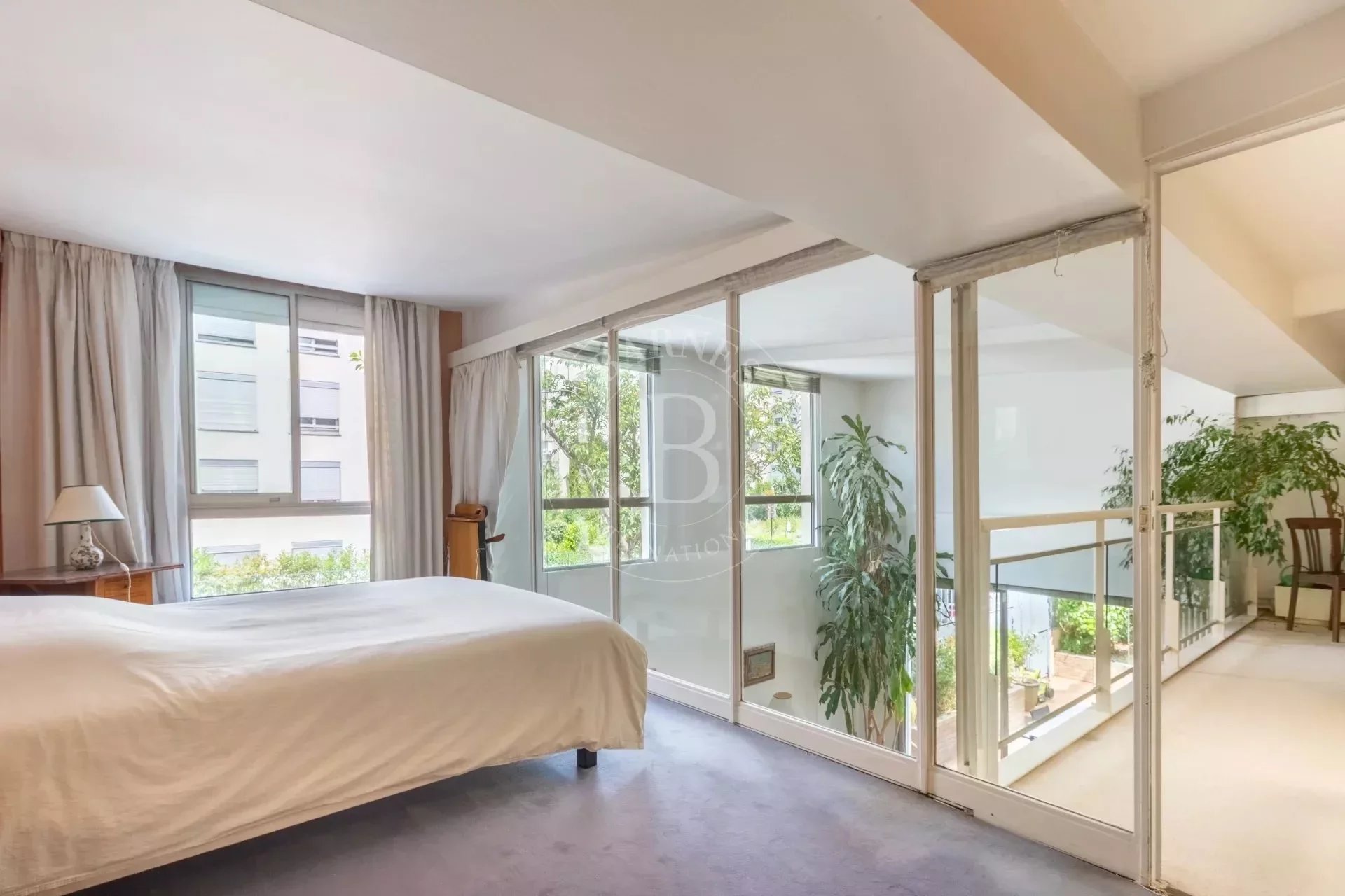 Ev Vanves - picture 8