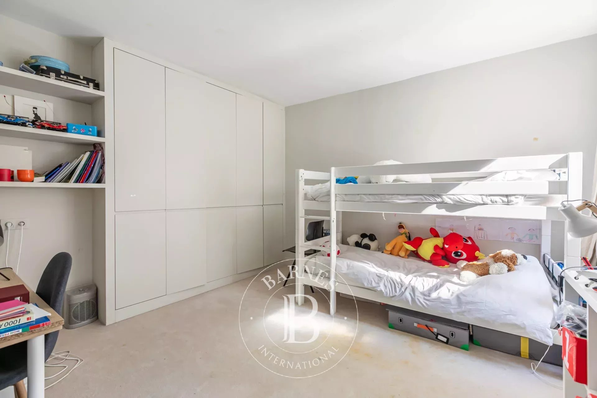 Daire Paris 1er - picture 17