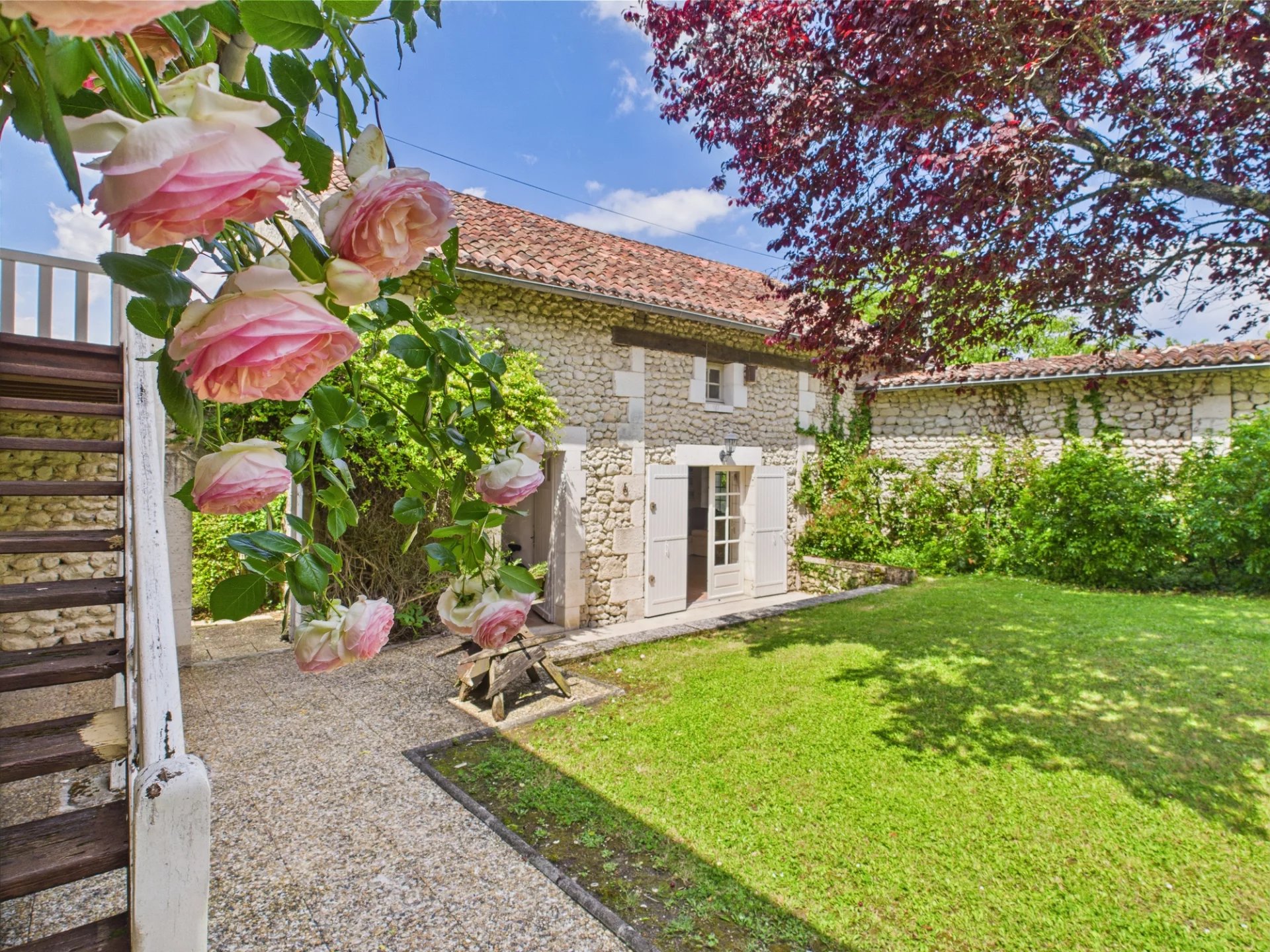 Élégant Domaine sur 5 hectares de terrain vallonnée