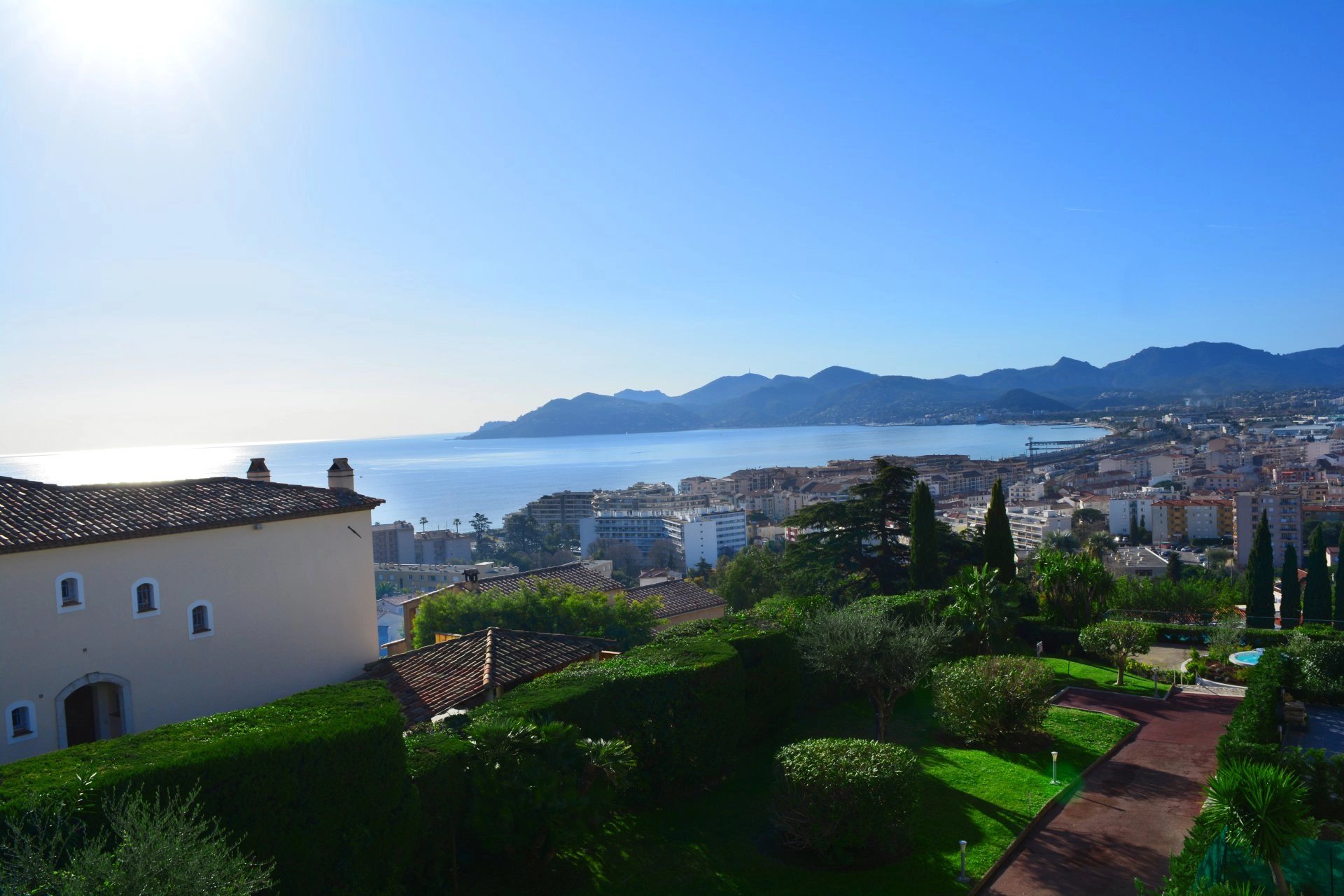 Agence immobilière de 