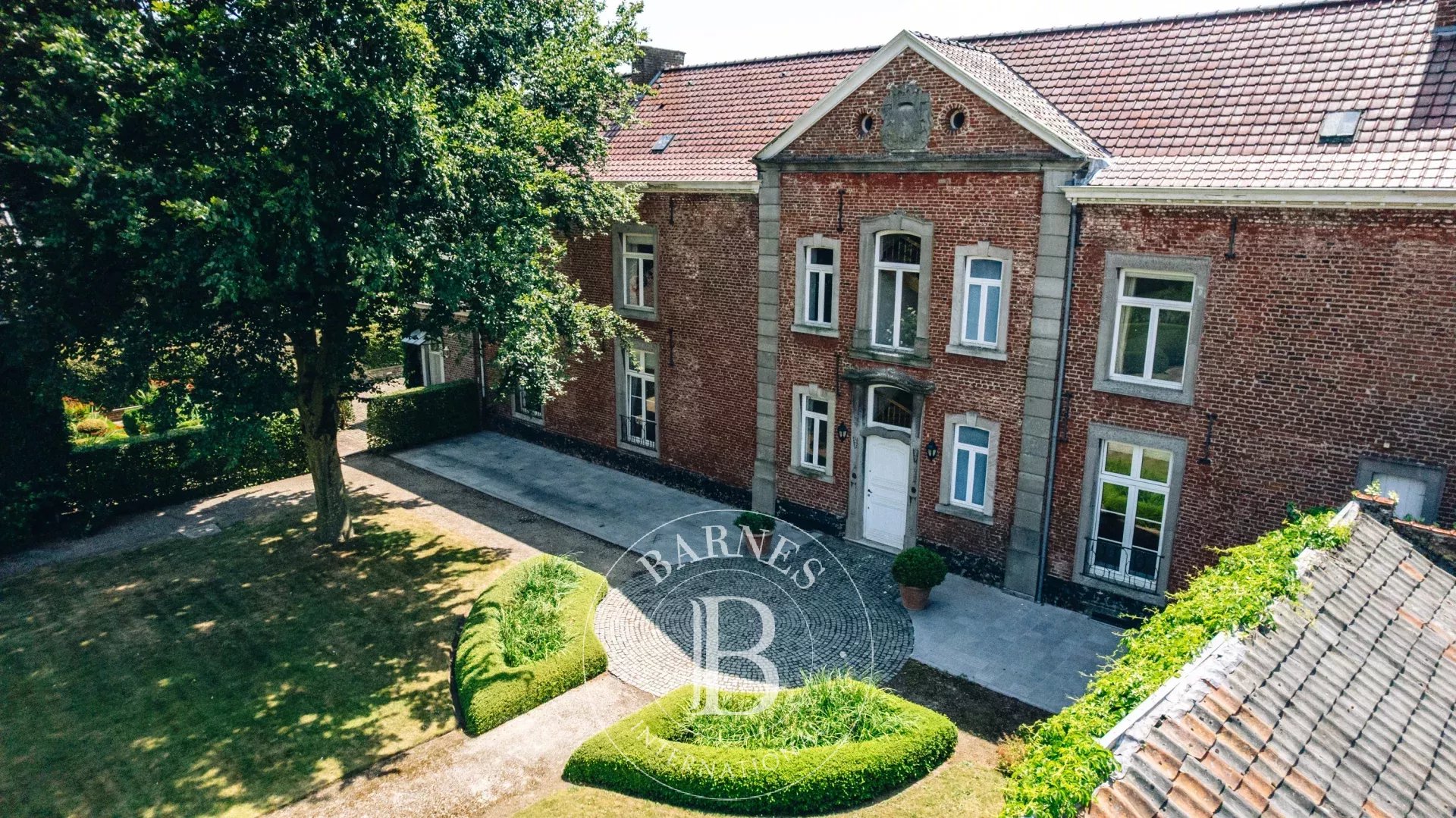 Propriété exclusive à destinations multiples au coeur de la campagne hannutoise