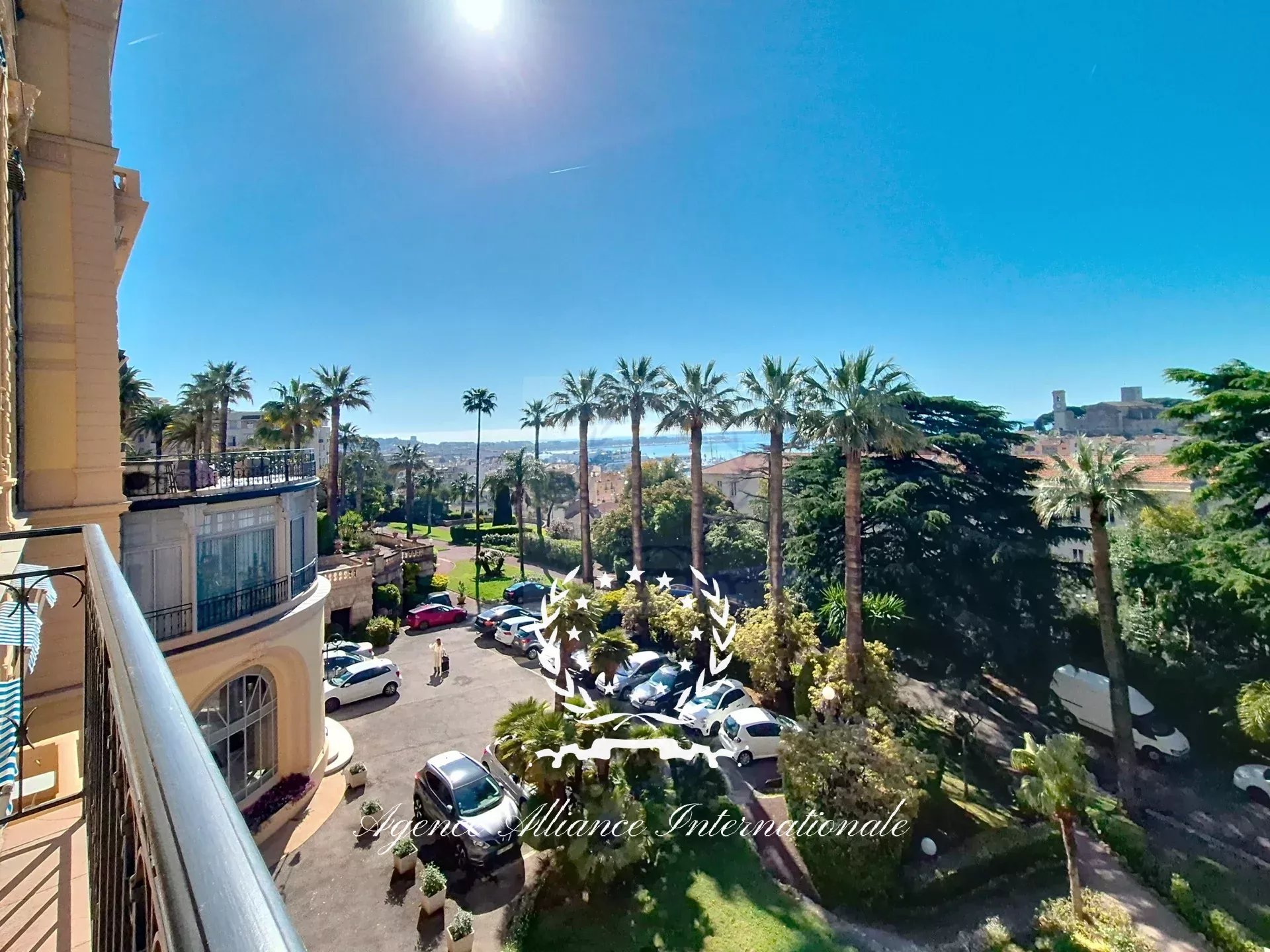 APPARTEMENT D'EXECEPTION - 139M2 VUE MER - PARC CLASSÉ