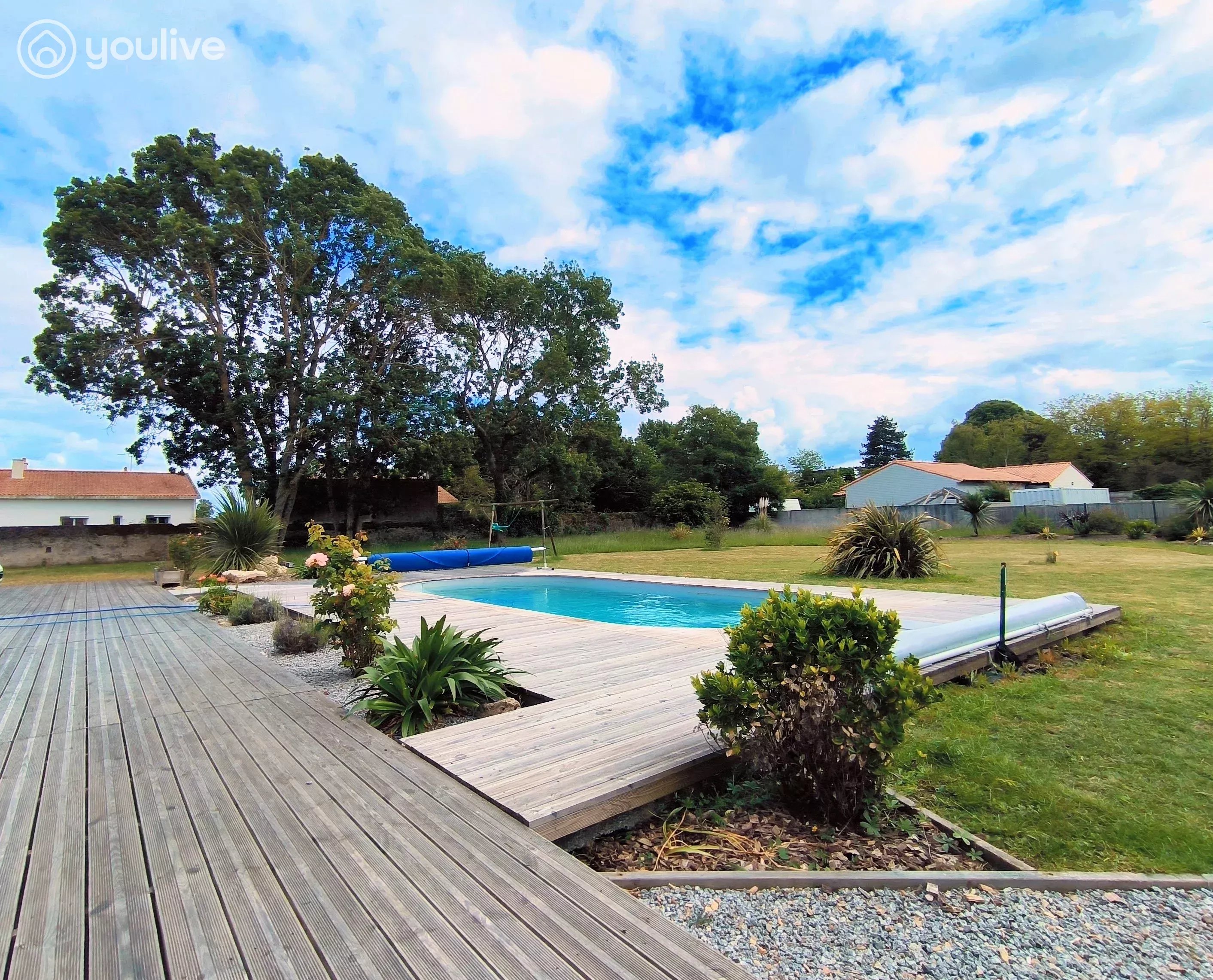 Coup de cœur à Bouin – Élégante maison familiale avec piscine et jardin paysagé