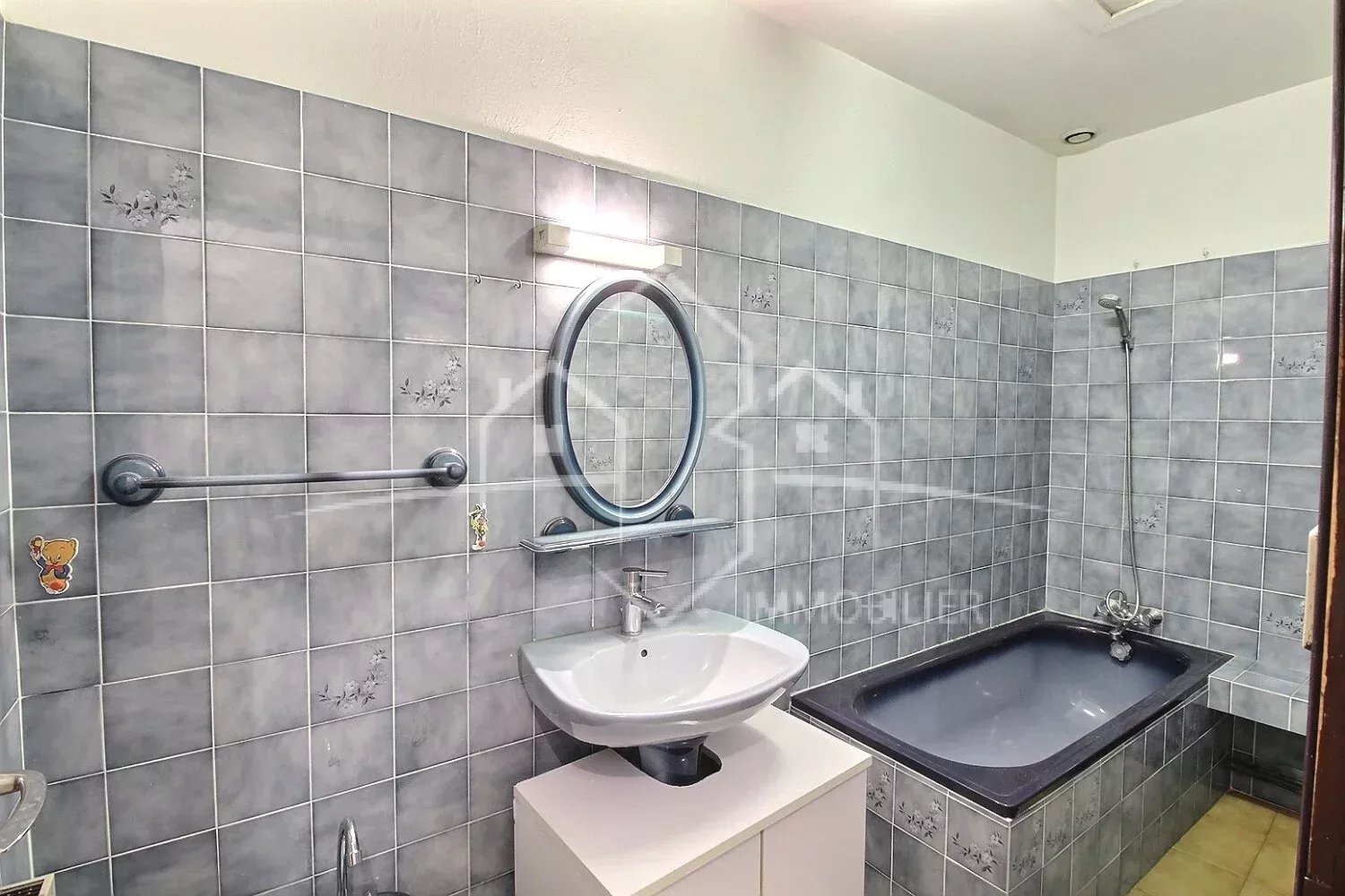 Maison de village 95 m² – 3 chambres, jardin, terrasse et garage