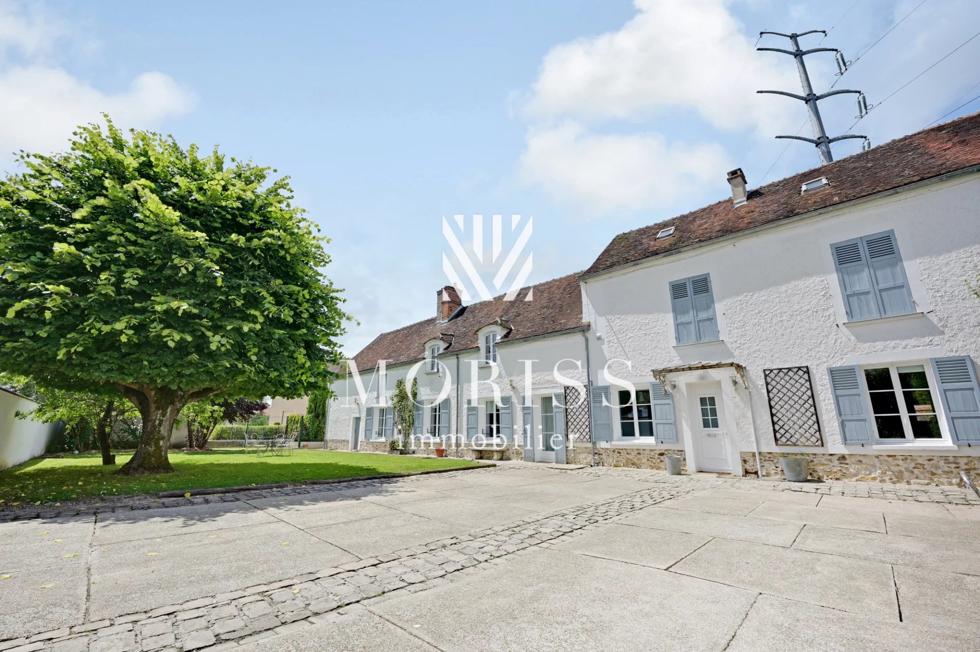 Belle maison avec 2 jardins et piscine - Image 1