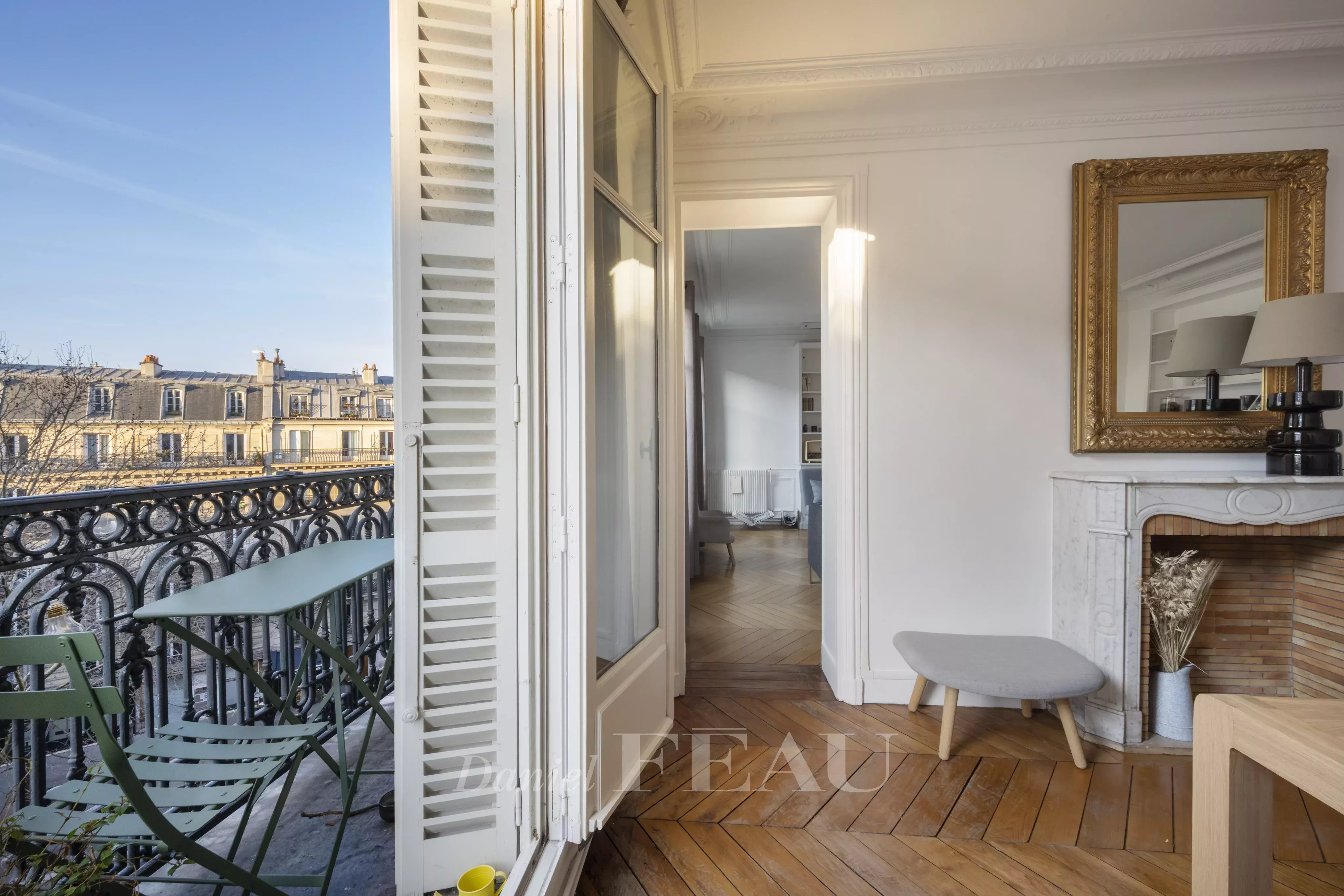 Sale Apartment Paris 4th