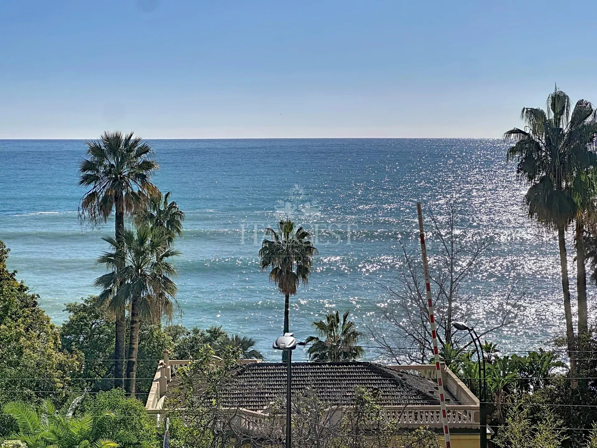 Garavan – Appartement rénové avec vue mer panoramique
