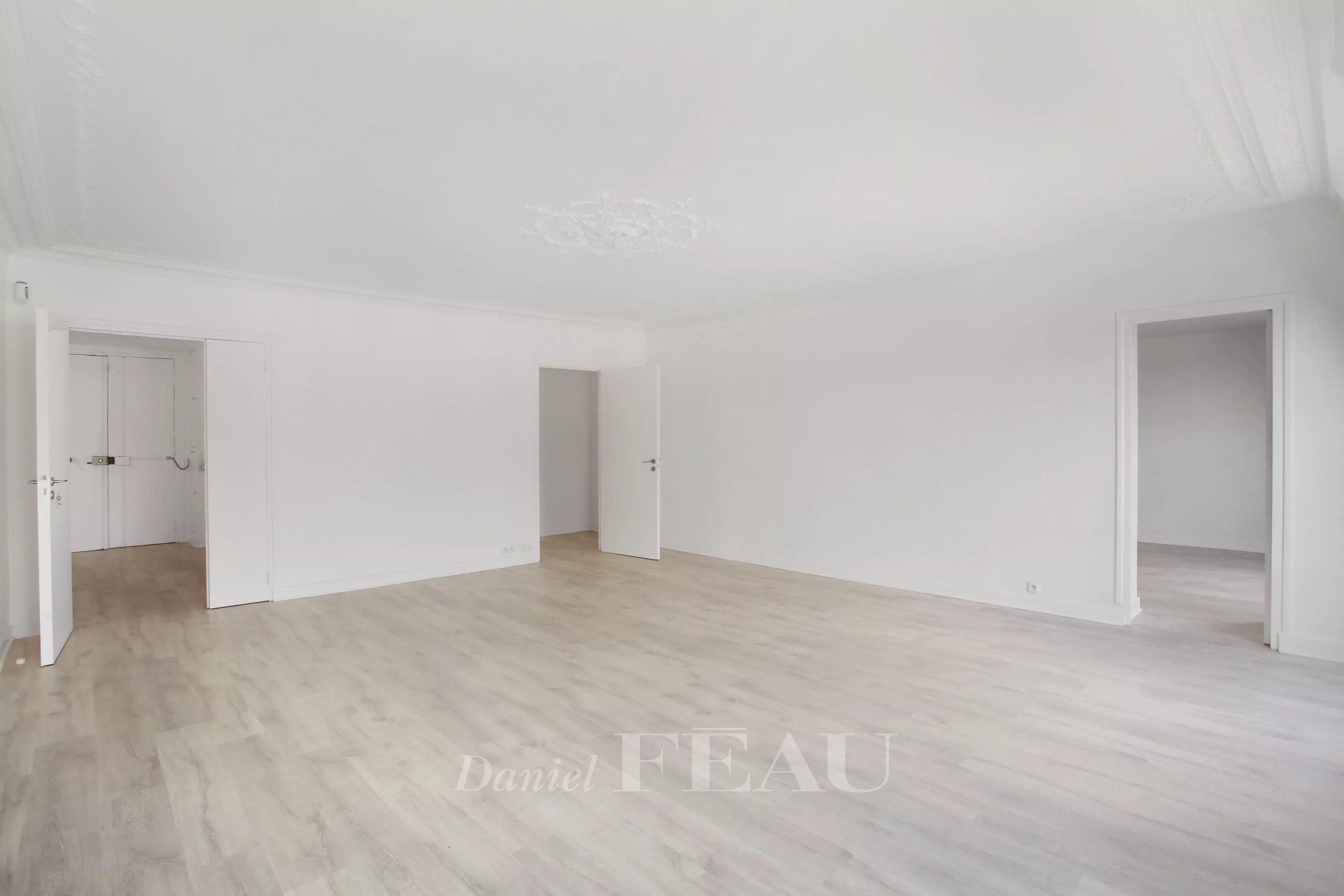 Rental Apartment Paris 8th