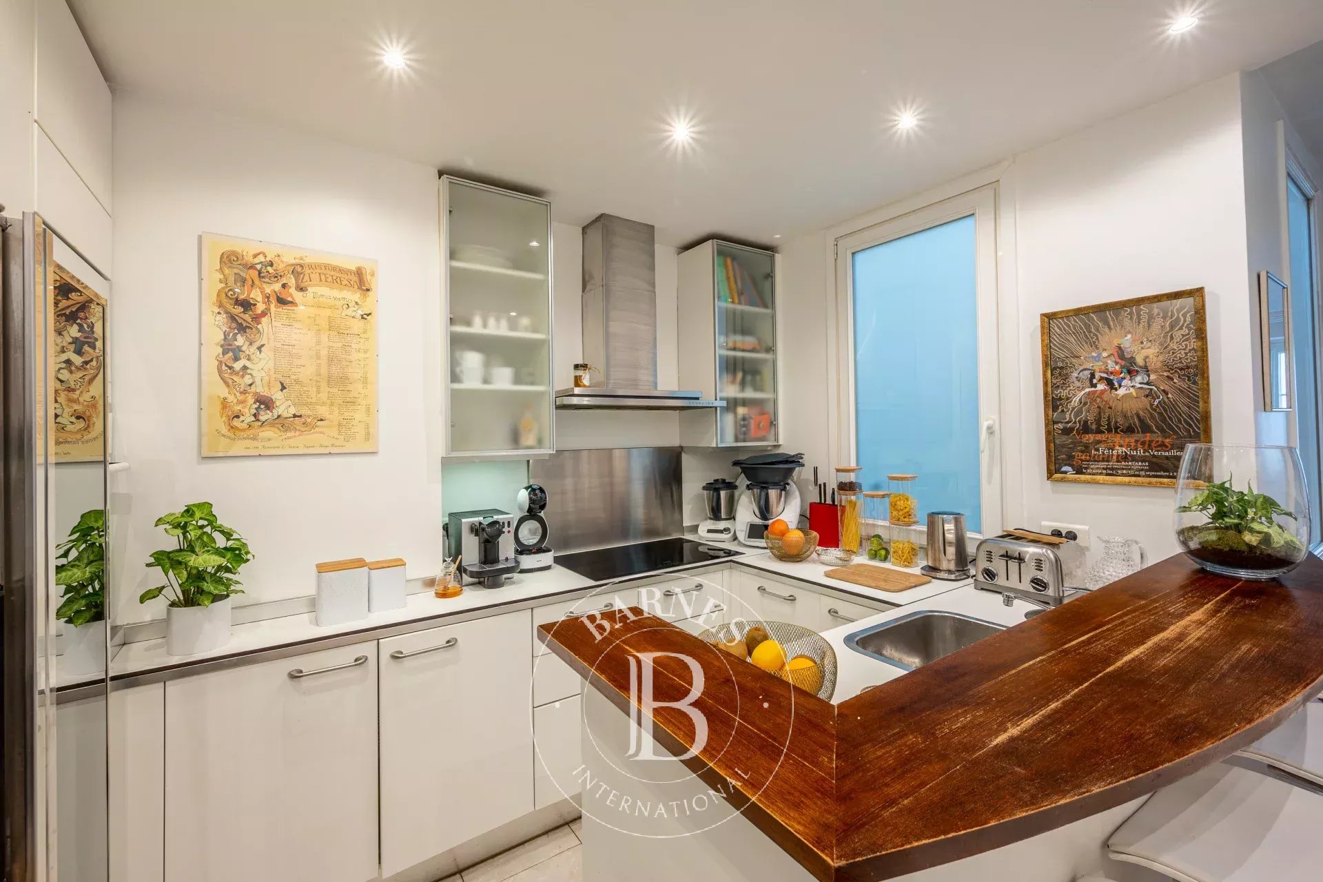 4-BEDROOM FAMILY APARTMENT FOR SALE - NEUILLY / CHEZY PERRONET - picture 6