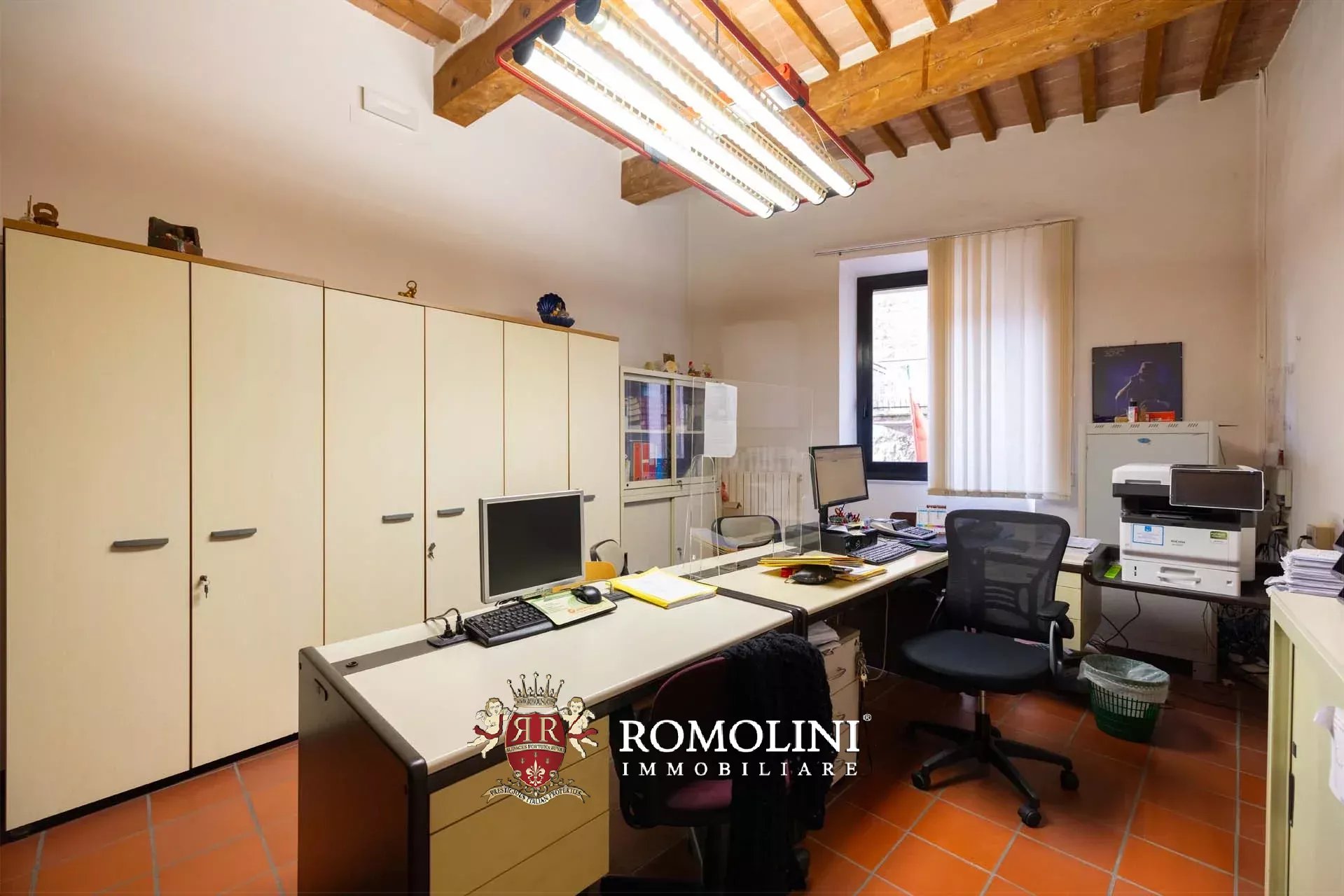 8 Bedroom Villa/Townhouse's Image 7