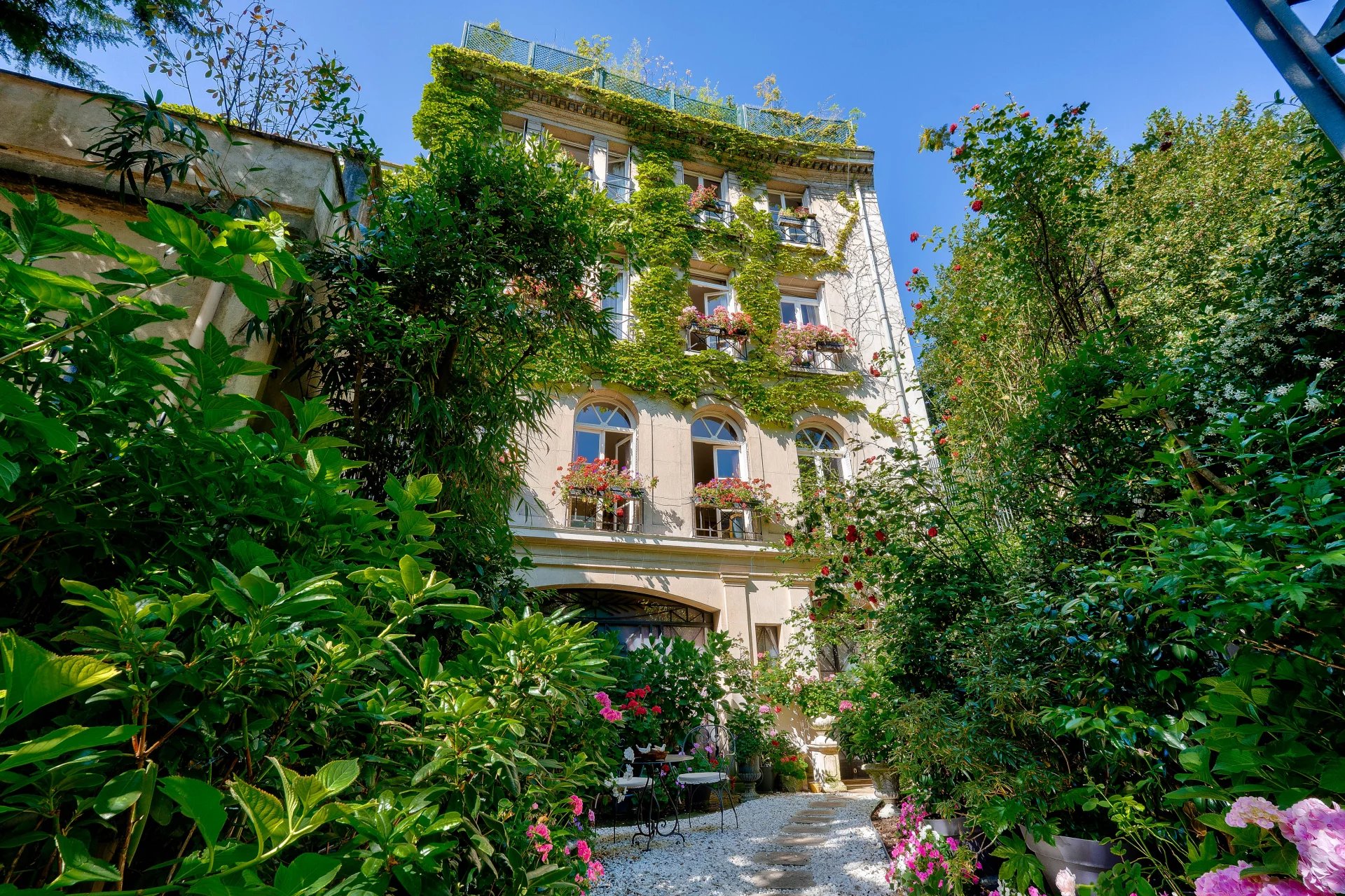 House with private and secure lane - Muette sud