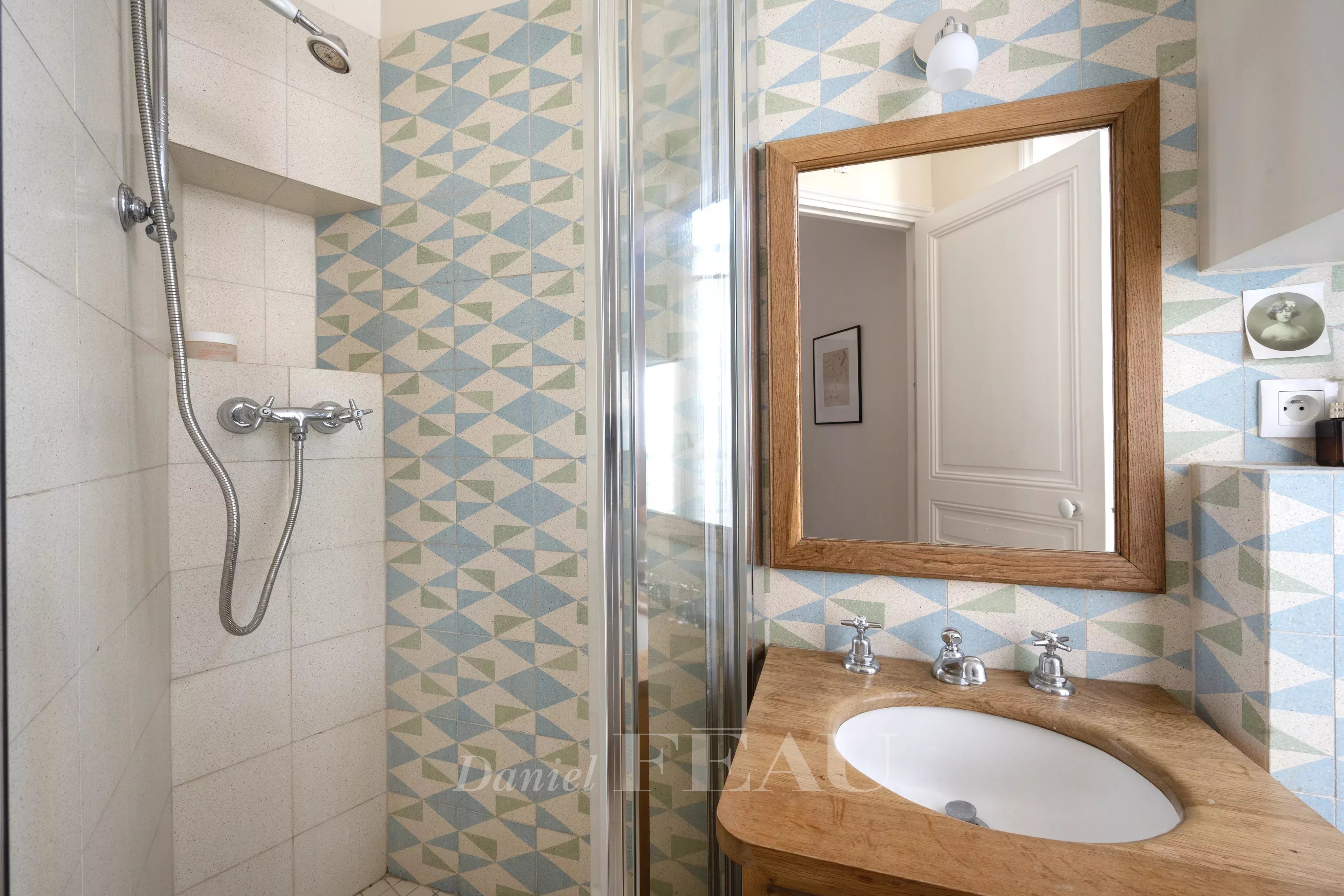 Sale Apartment Paris 3rd