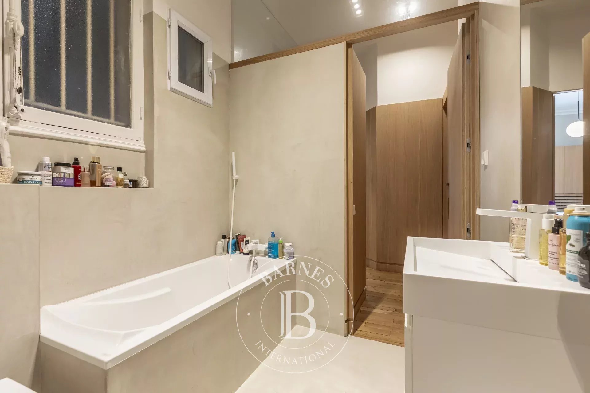Paris  - Apartment 3 Bedrooms - picture 16