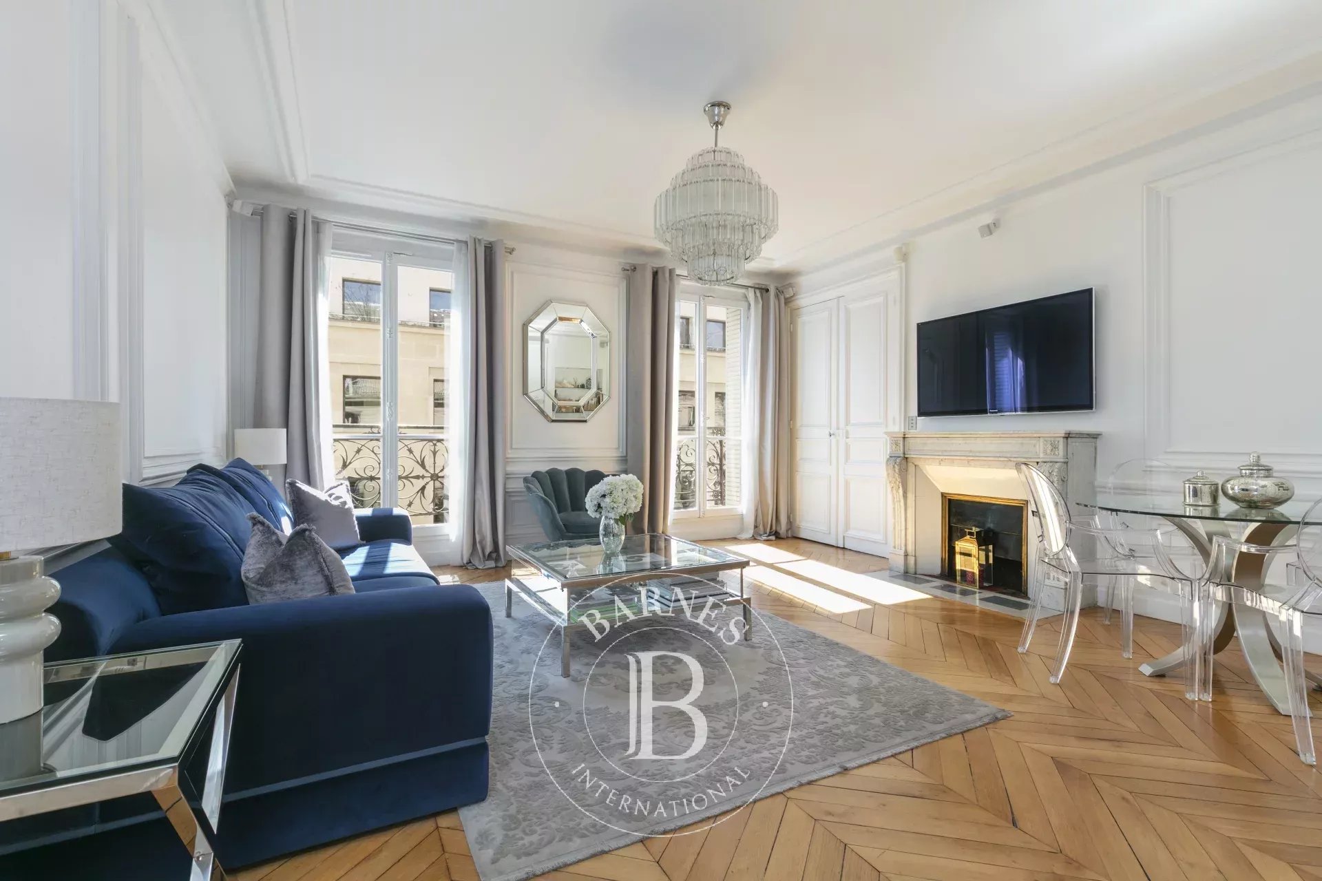 Exclusivity - Paris 8th Etoile Hoche - Apartment on the 4th floor with balcony facing South West - 2 or 3 bedrooms