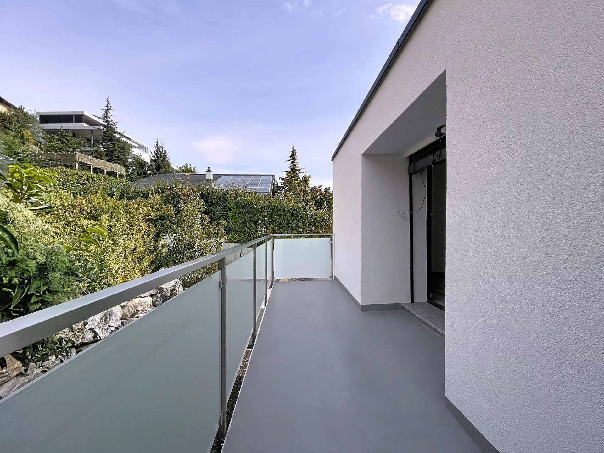 Maison neuve contemporaine – prête à emménager !