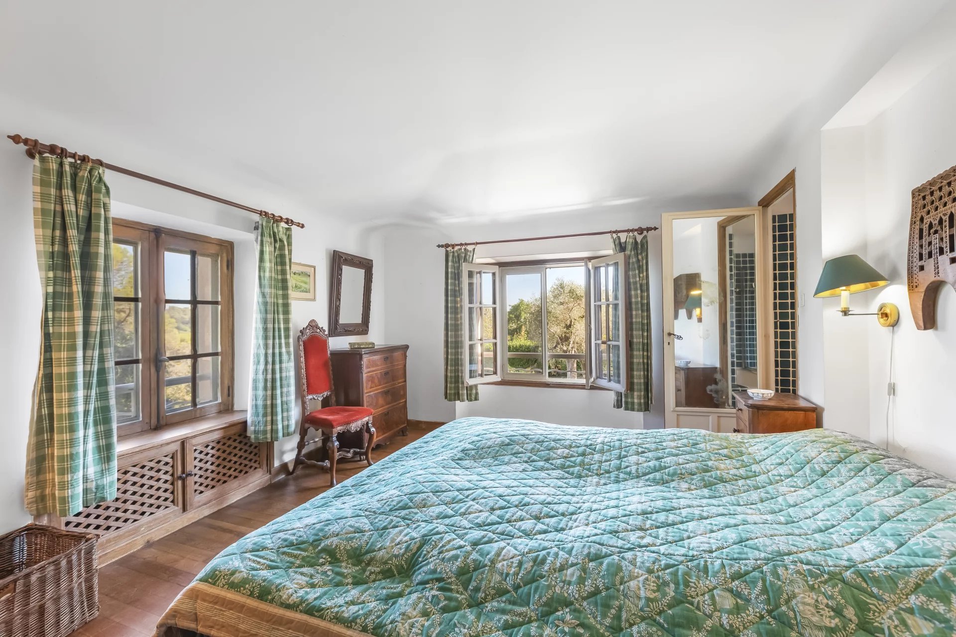 Beautiful house with swimming pool and large grounds - Grasse St Jacques Beautiful house with swimming pool and large grounds - Grasse St Jacques