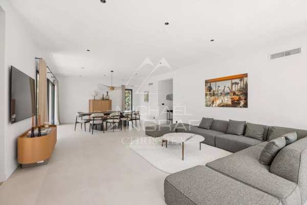 Spacious modern villa completely renovated — photo 4