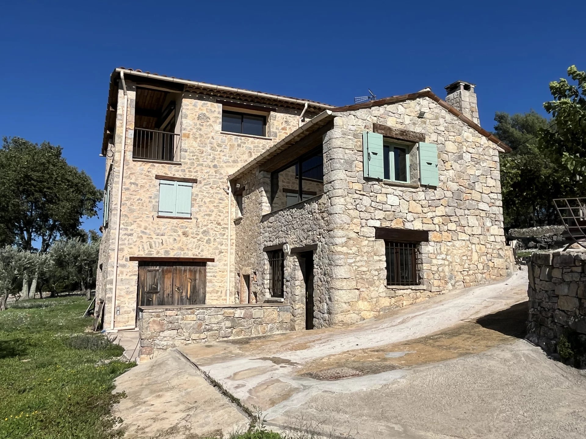 Old stone mas with amazing panoramic view - FAYENCE