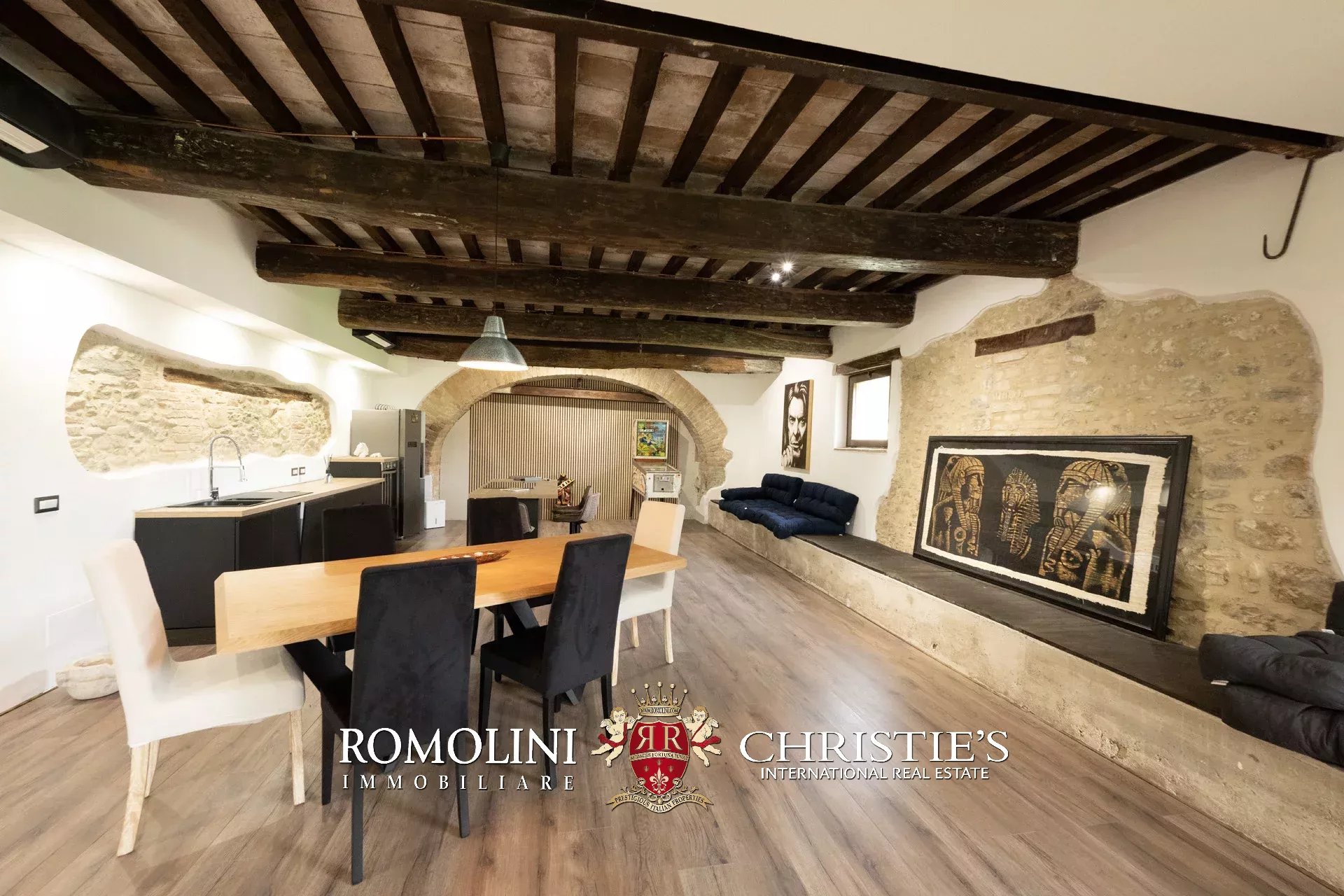9 Bedroom Villa/Townhouse's Image 62