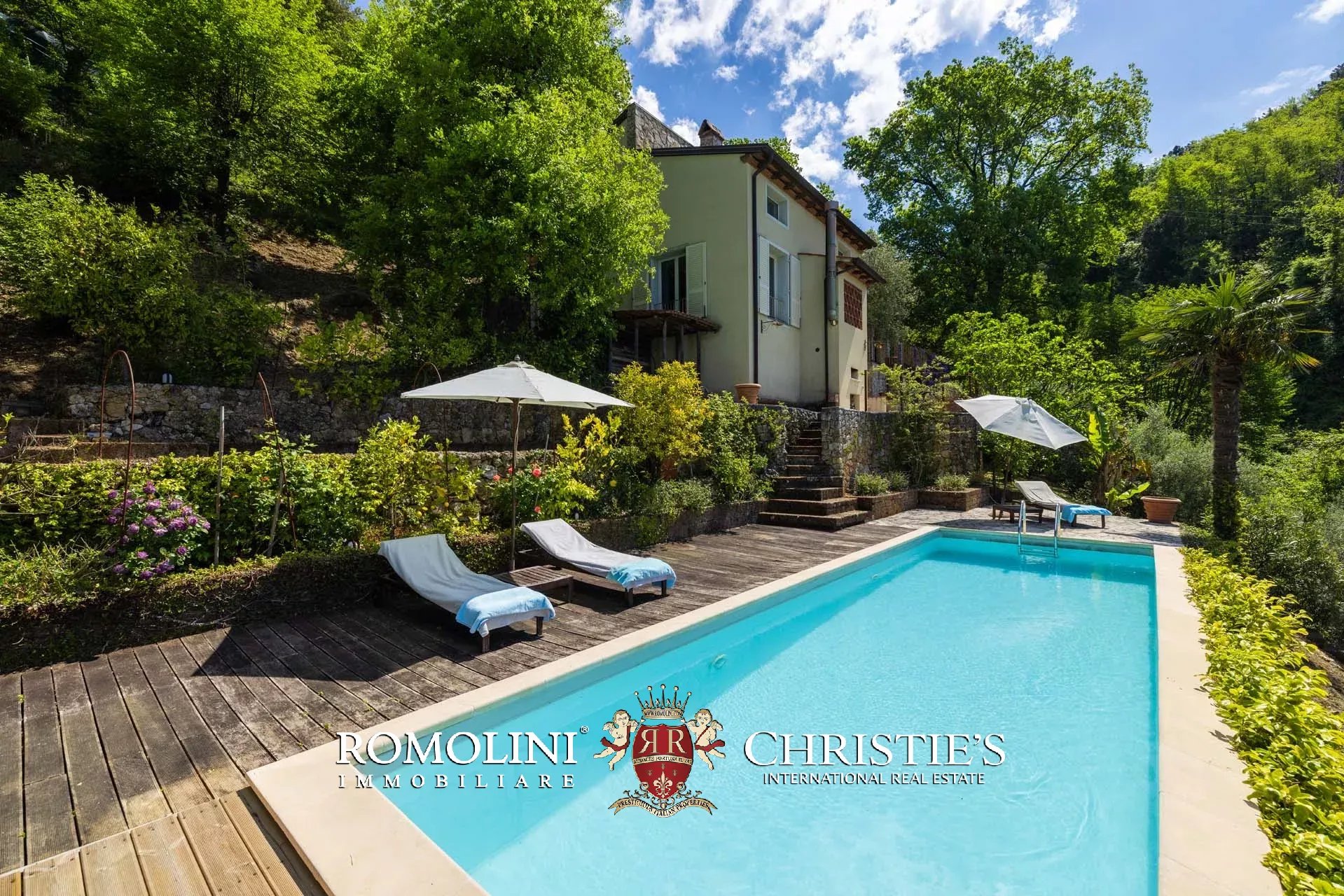 4 Bedroom Villa/Townhouse's Image 10