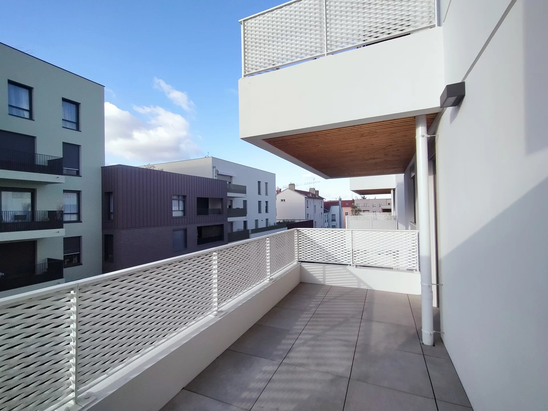 86469978 Location Lyon 7ème