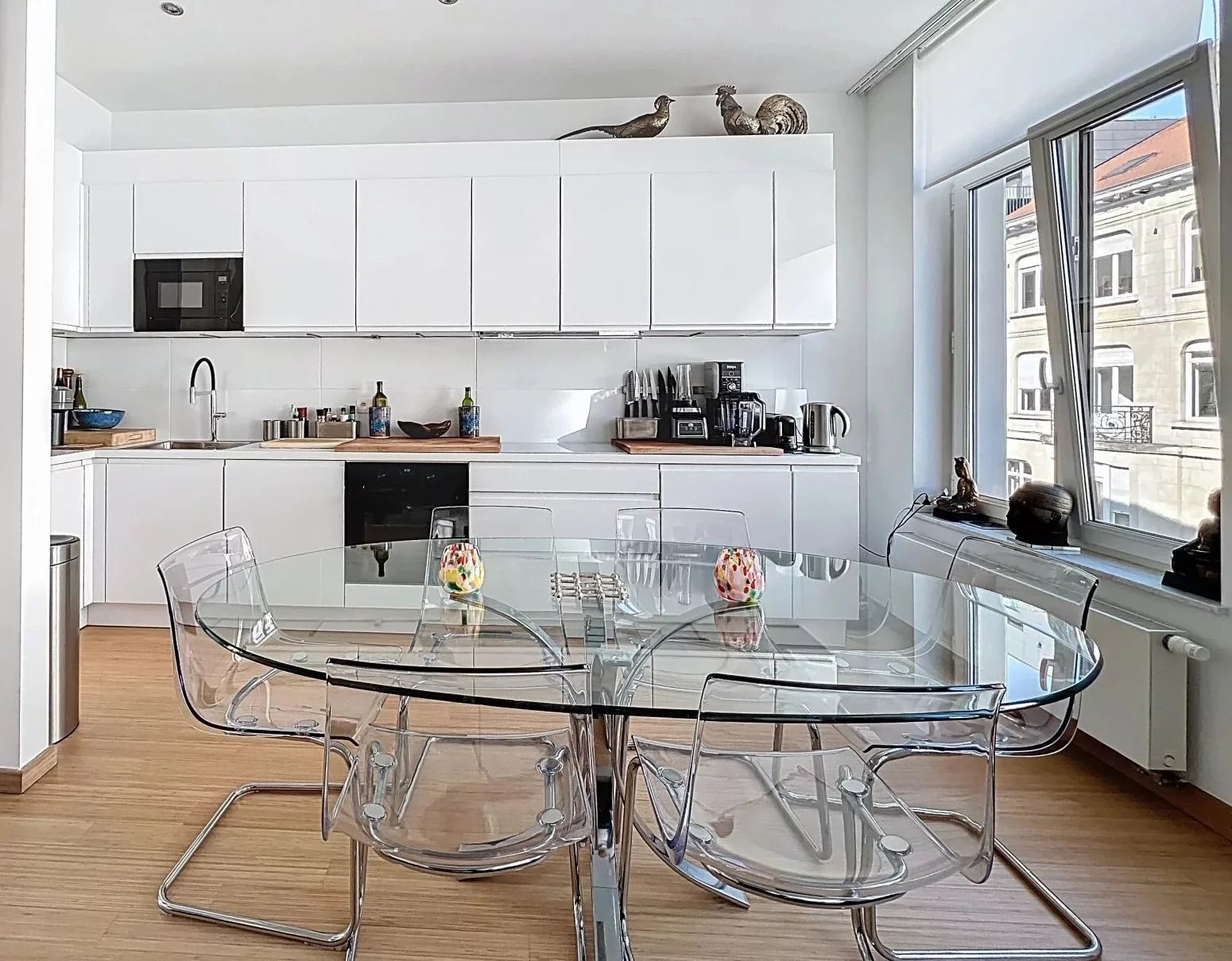 Apartment 3 bedrooms , 1 office , terrace