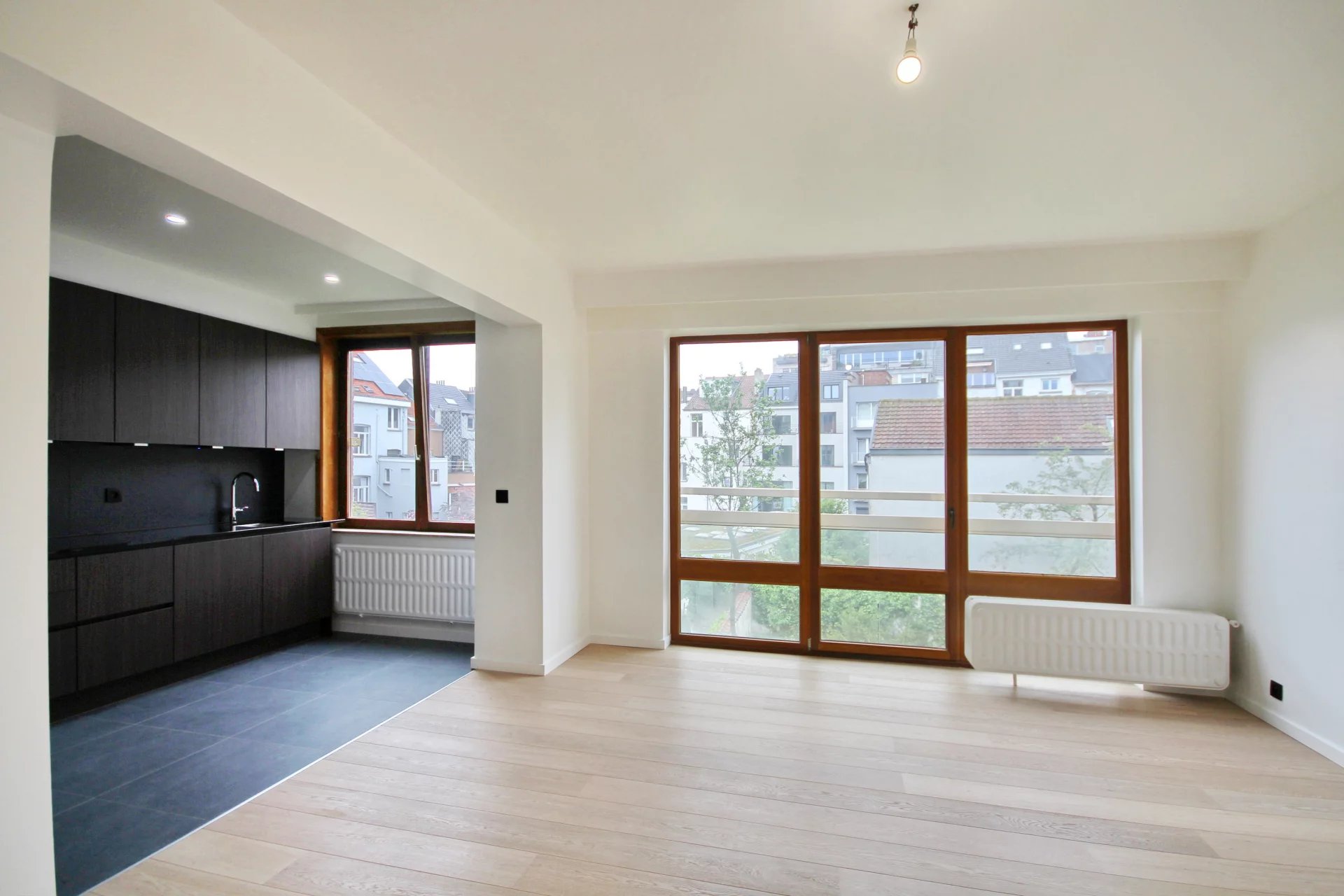 Ixelles, just steps away from the Châtelain area