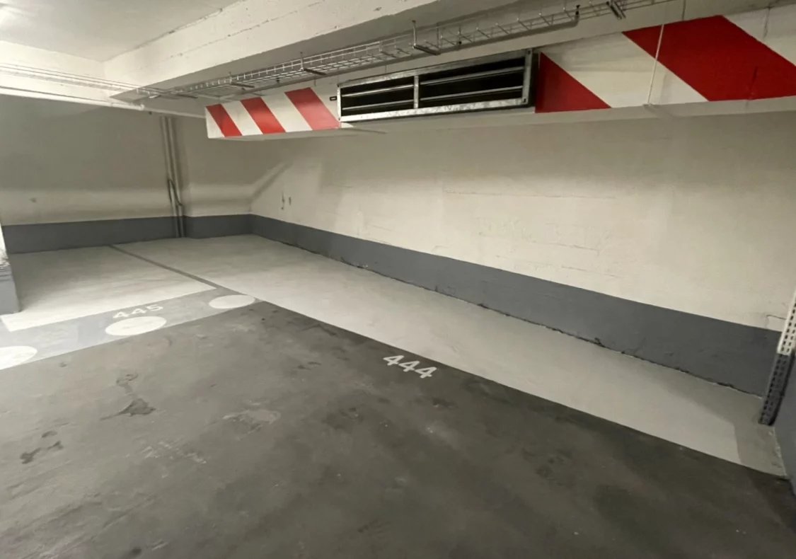 PARKING LAMARCK