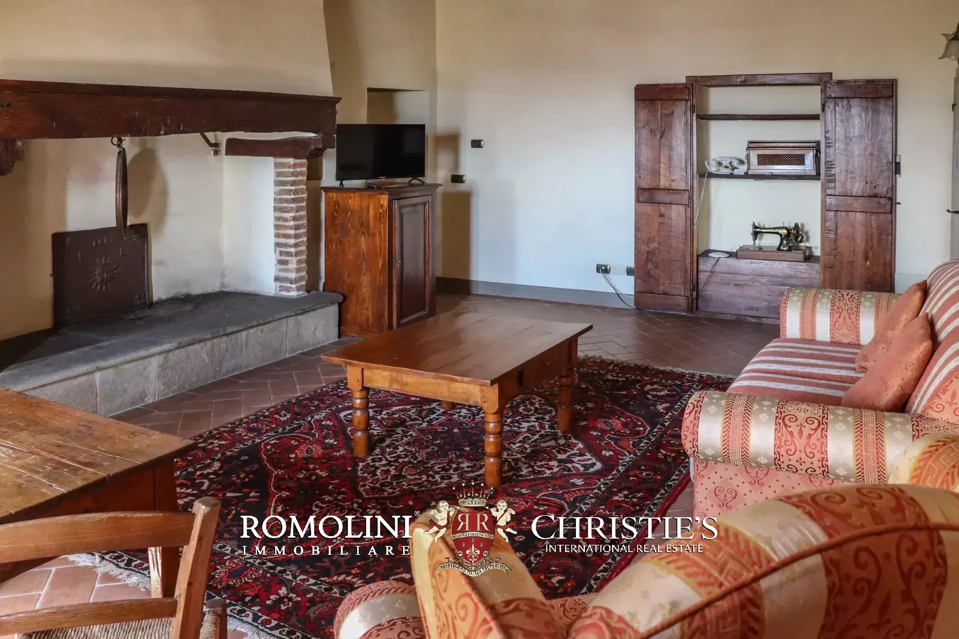 16 Bedroom Villa/Townhouse's Image 42