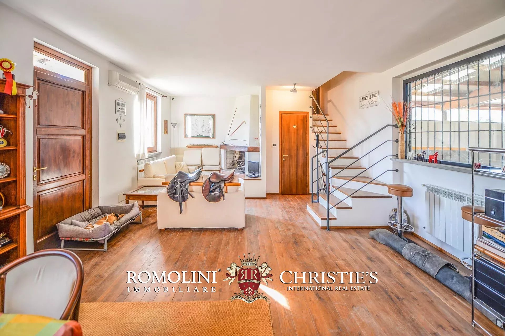 5 Bedroom Villa/Townhouse's Image 34