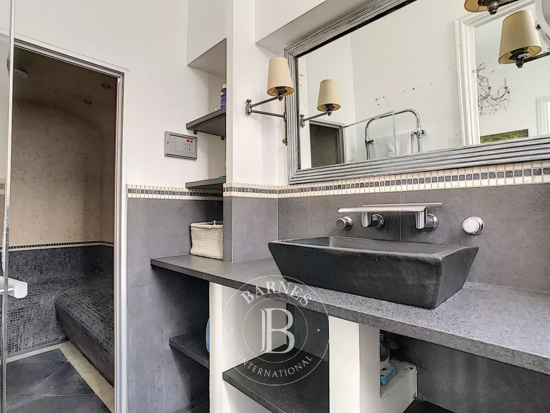 Konak Paris 17ème - picture 25