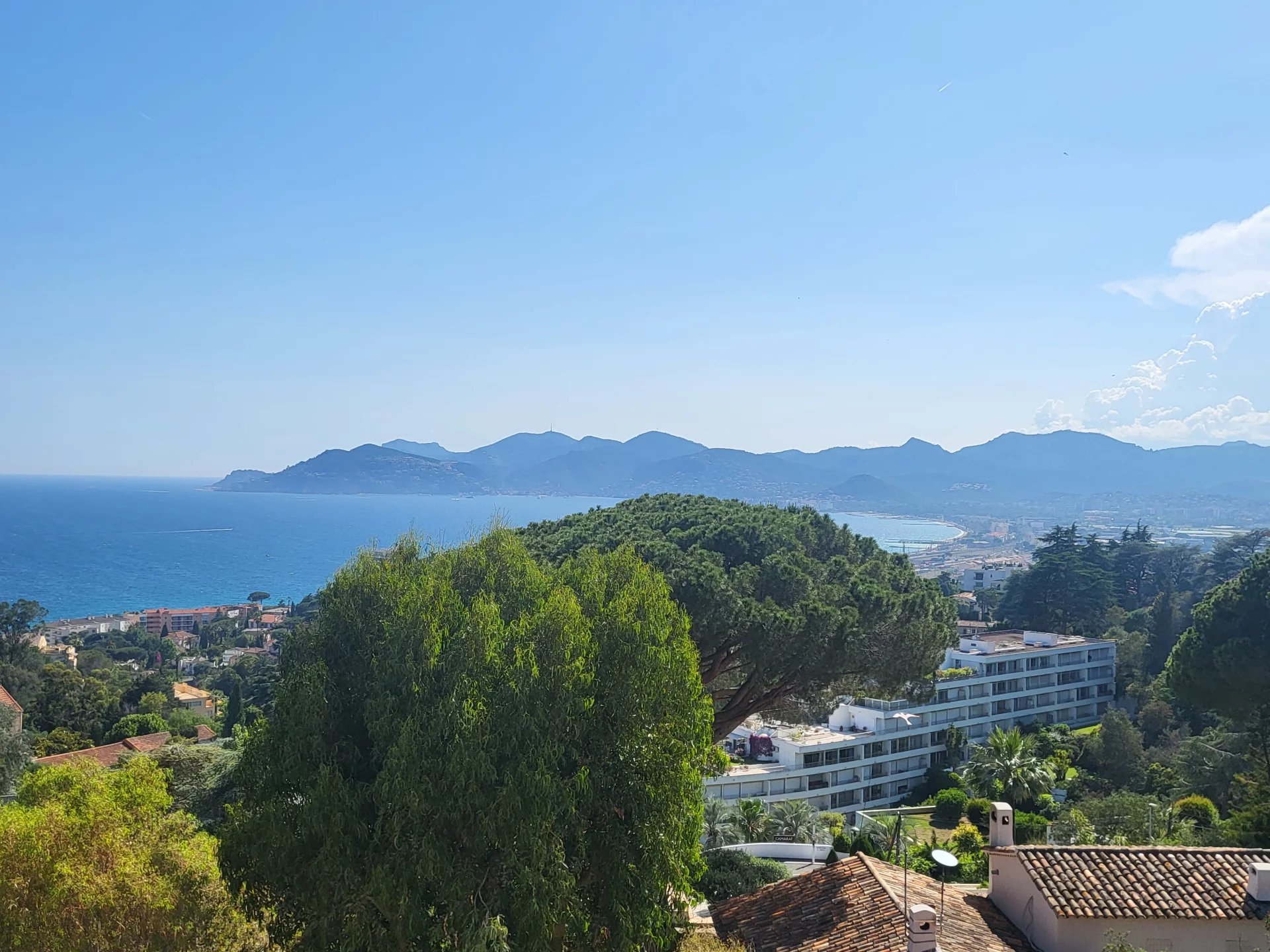 Appartement 3 pièces Croix des Gardes avec vue Mer