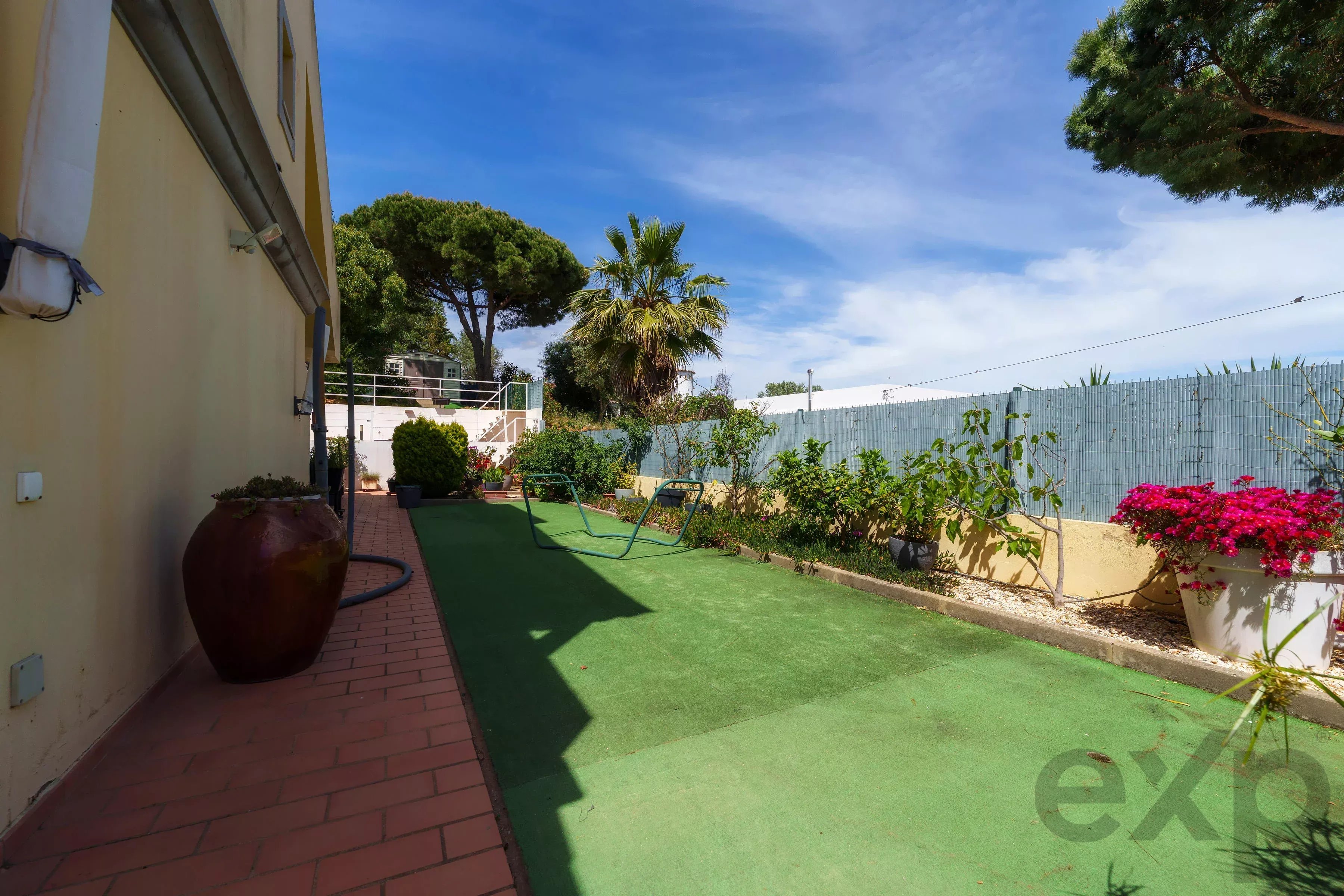 A fantastic, charming 4-bedroom villa with a garden and swimming pool on the outskirts of Olhão 87006245 image 43
