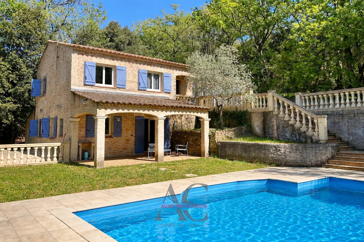 Agence immobilière de 