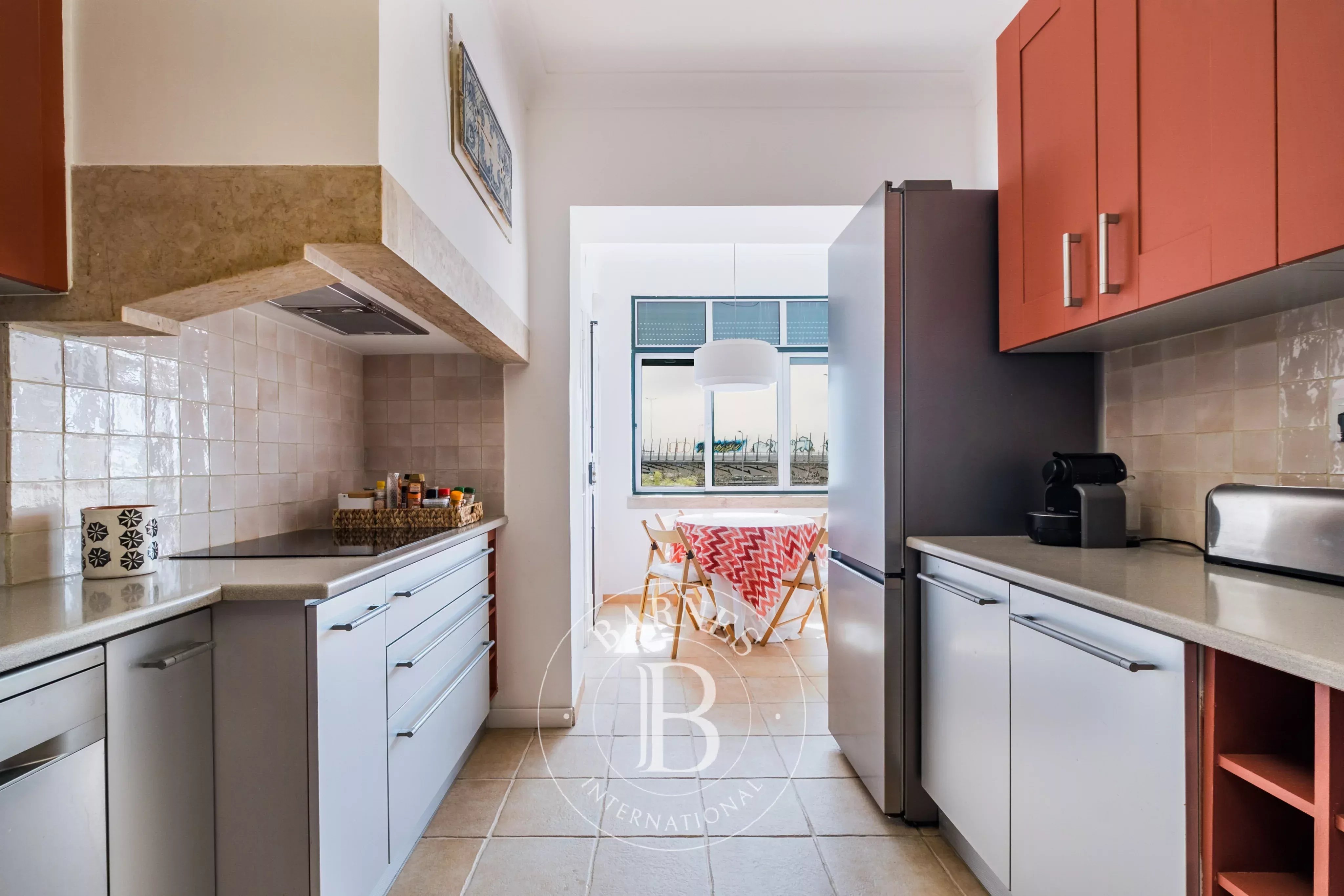 Family apartment in Belém / Algés