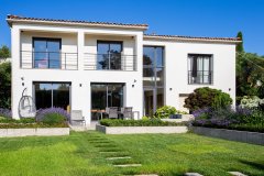 Set of Recent Houses in a Preserved Environment Antibes — photo 3 of 7