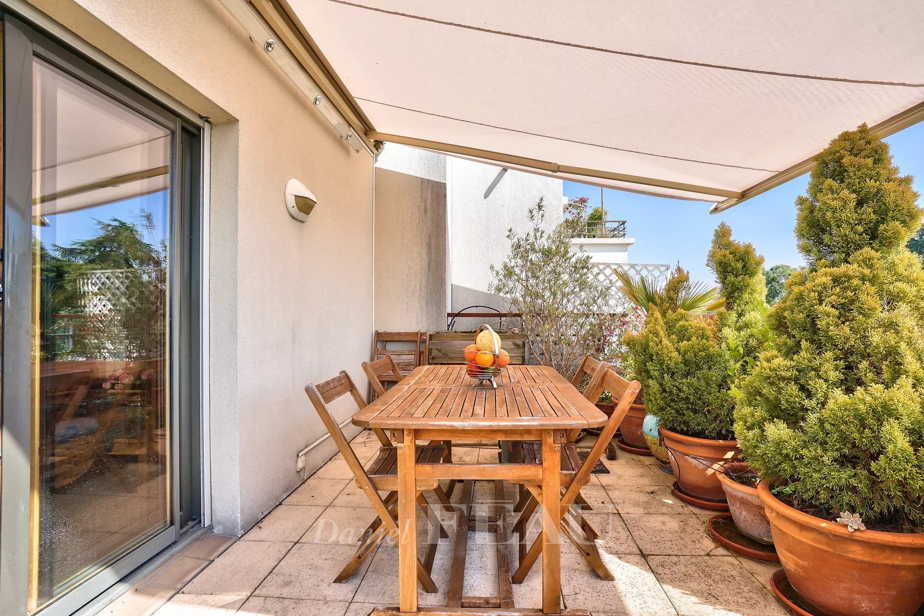 Sale Apartment Saint-Cloud