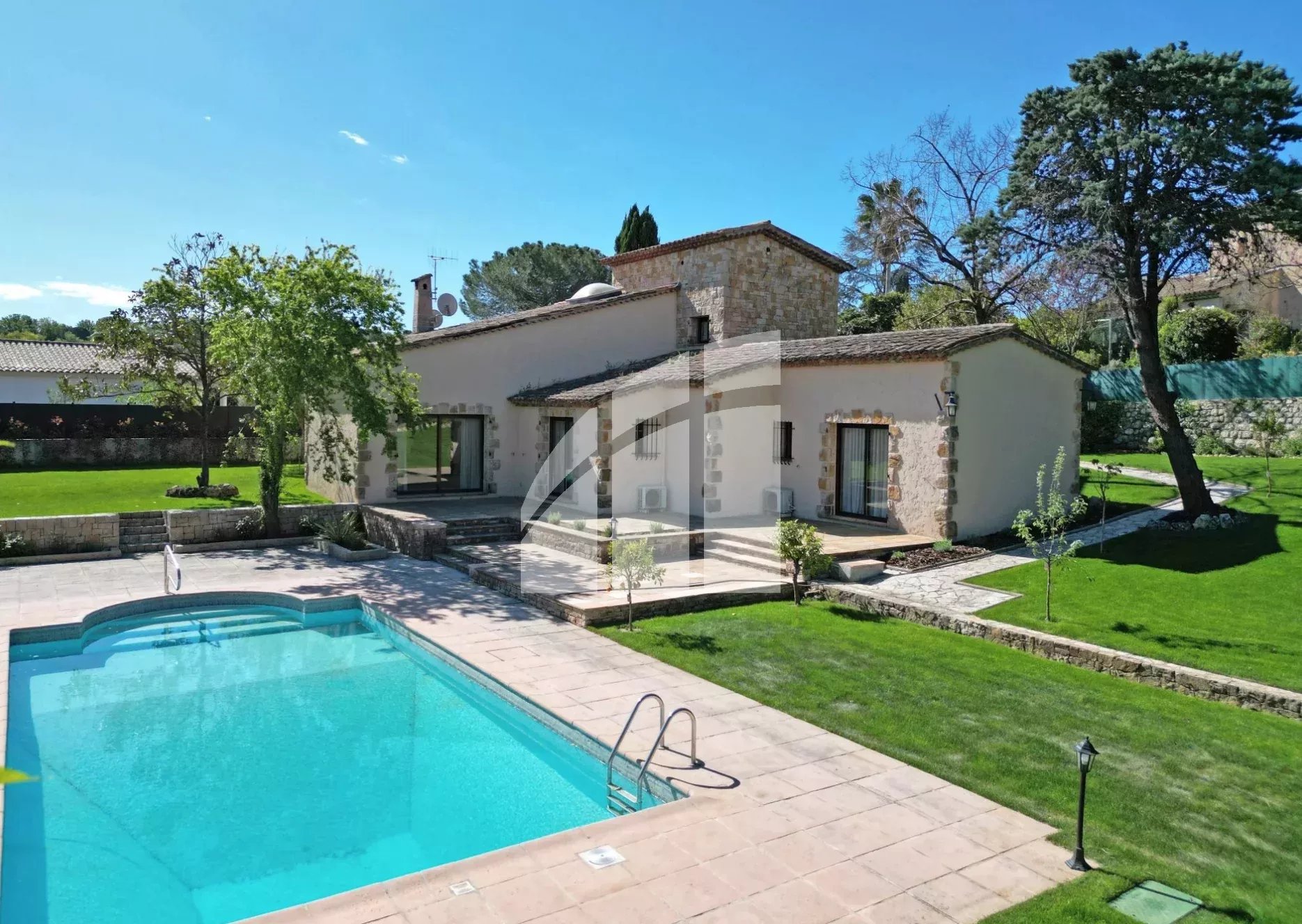 VALBONNE / CUBERTE - House of character / Renovated 7 p 170m2 - Swimming pool - Garden 2528m2 - VALBONNE