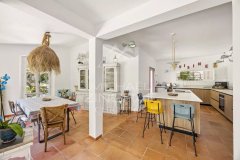Elegant Provençal Villa Within Walking Distance of Tourrettes-sur-Loup Village — photo 6 of 7