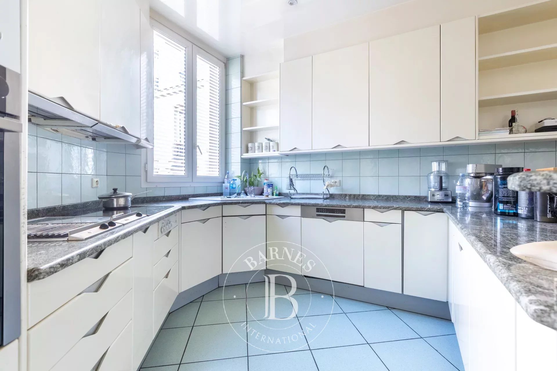 Daire Paris 8ème - picture 17