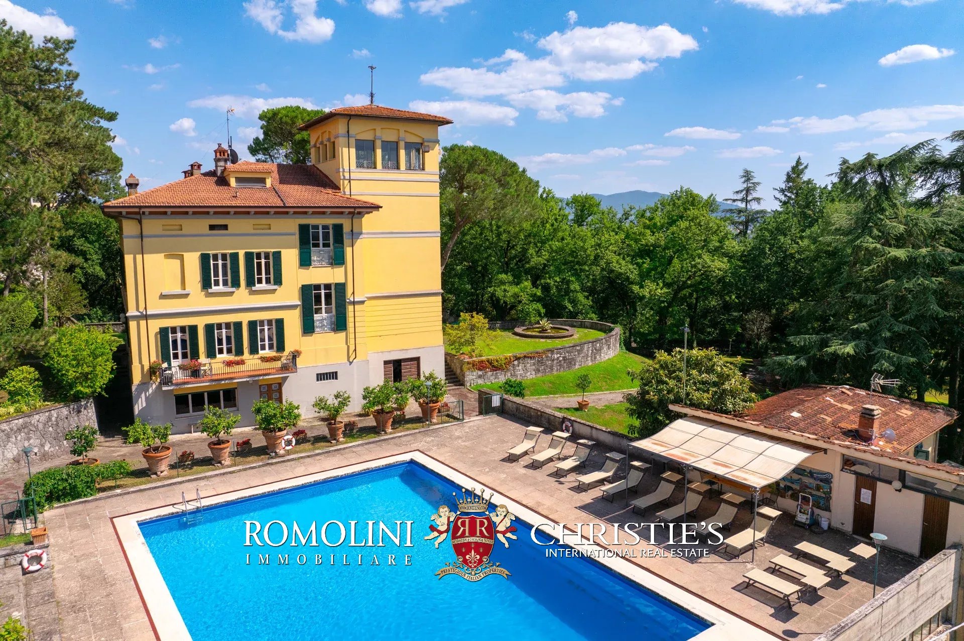 11 Bedroom Villa/Townhouse's Image 13