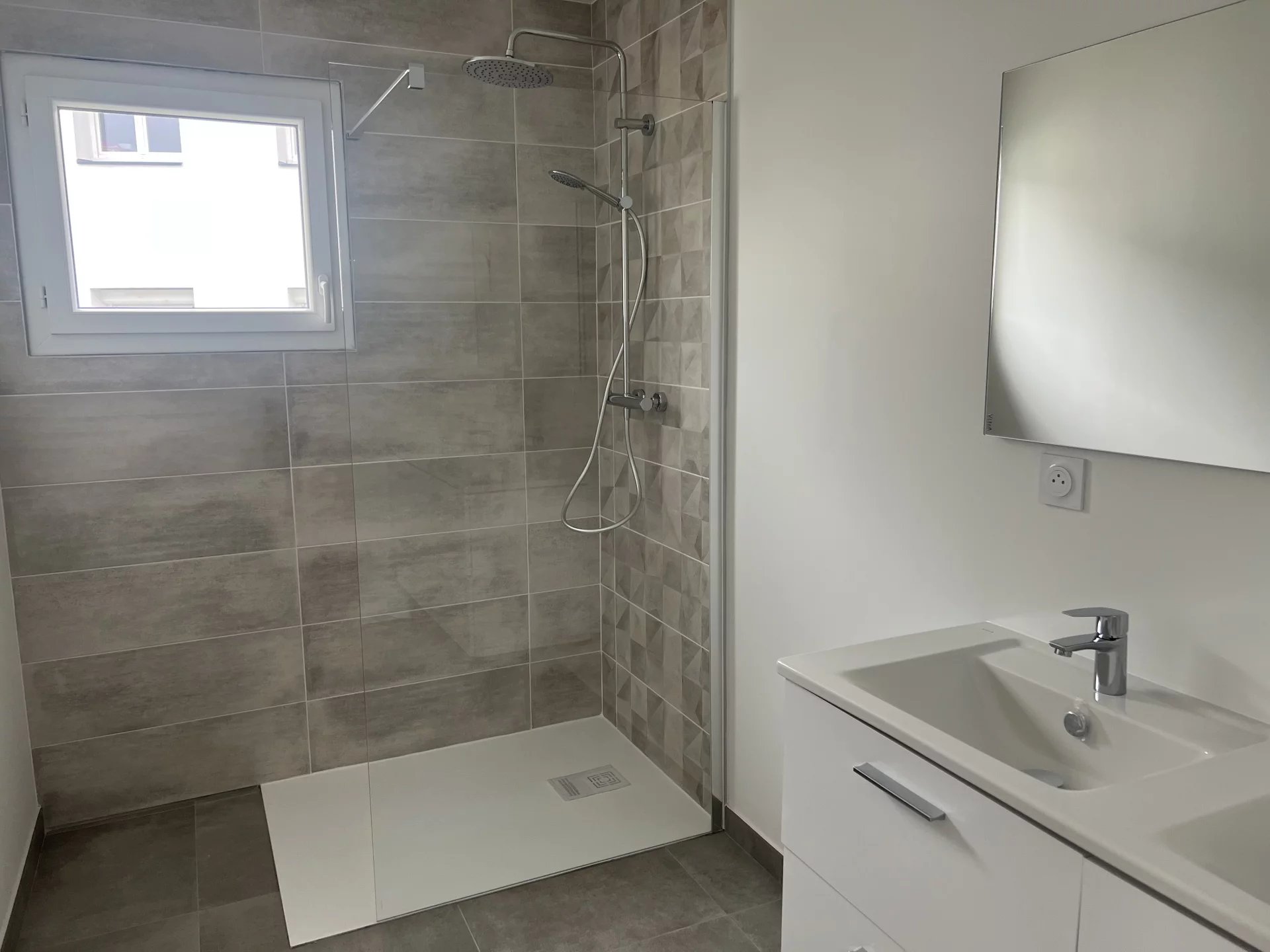 Sale House Saint-Romans