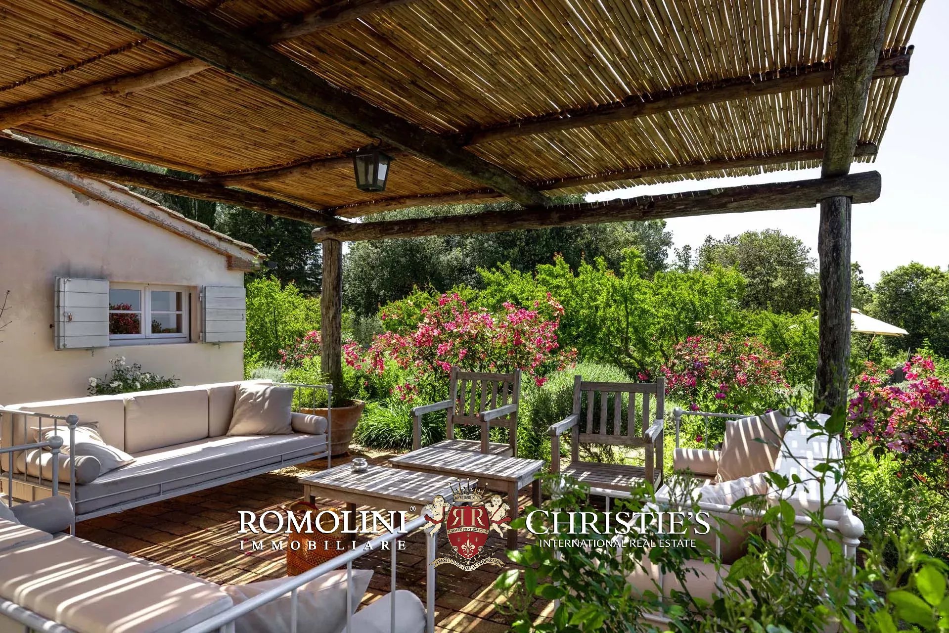 EQUESTRIAN SEA VIEW WINE ESTATE WITH VINEYARDS FOR SALE CLOSE TO BOLGHERI, TUSCANY