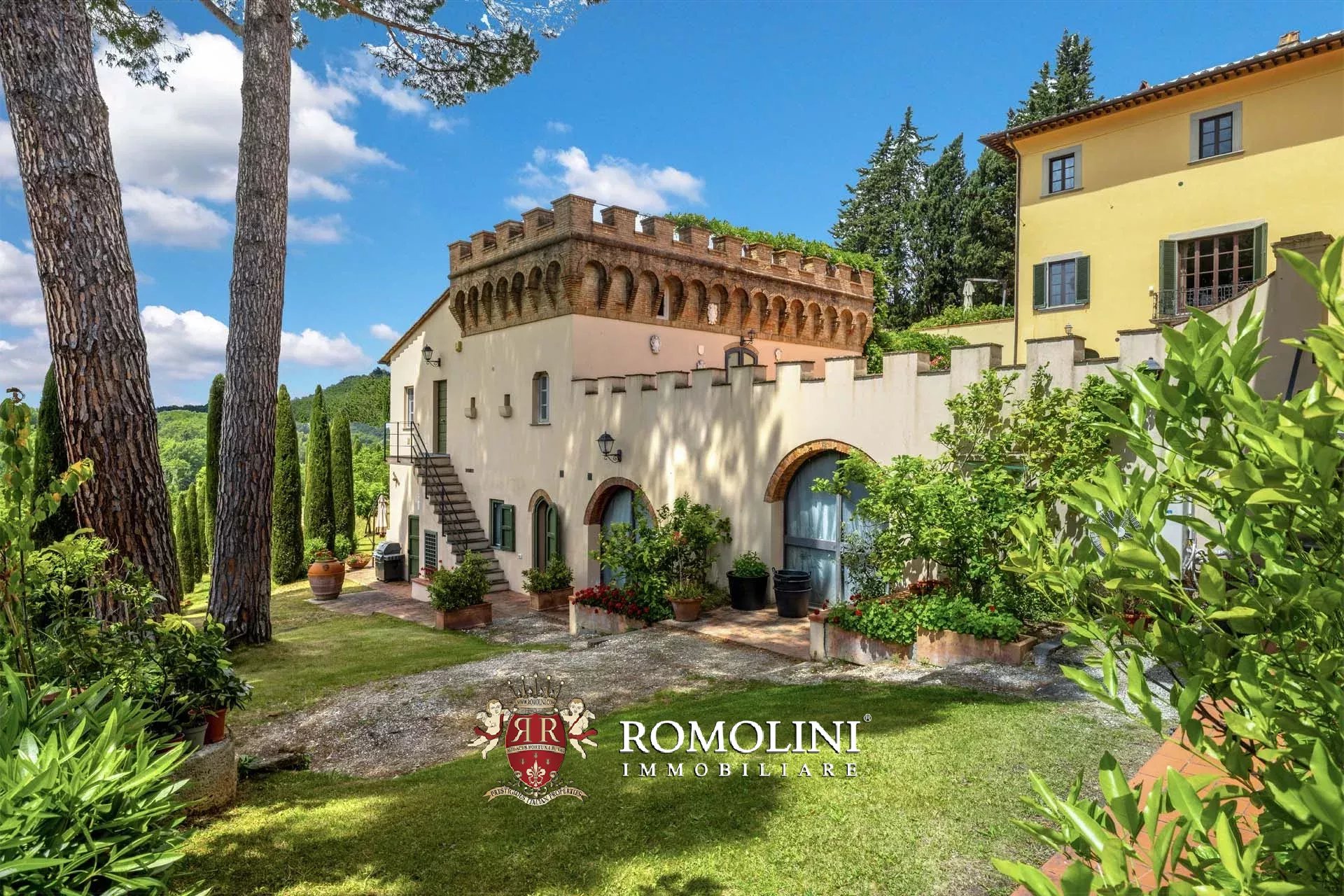 37 Bedroom Villa/Townhouse's Image 17
