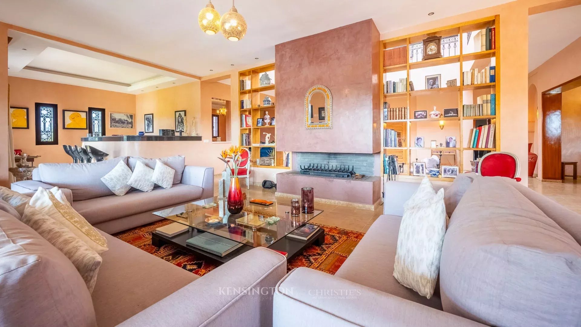 5 Bedroom Villa/Townhouse's Image 6