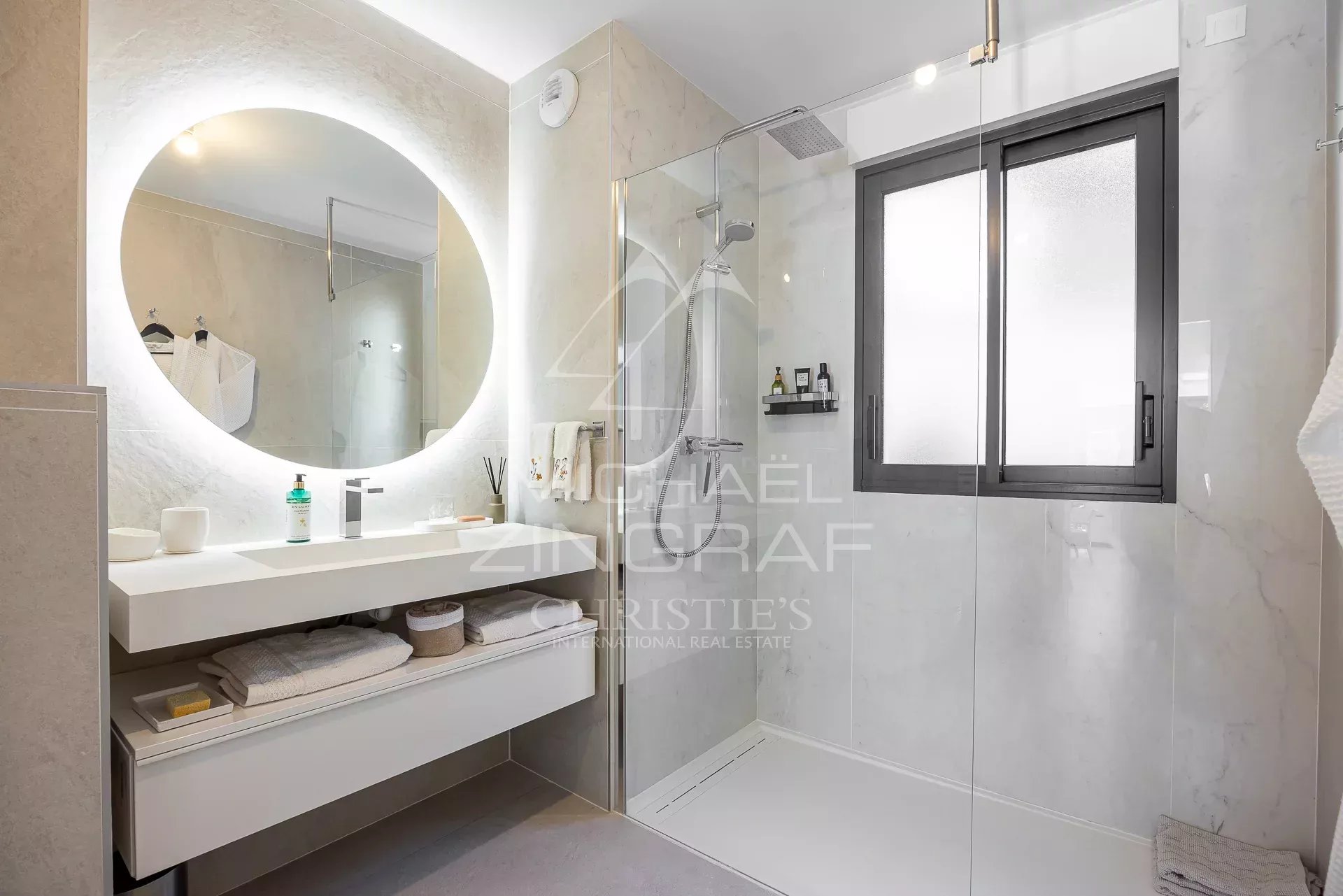 3 Bedroom Apartment/Flat's Image 7