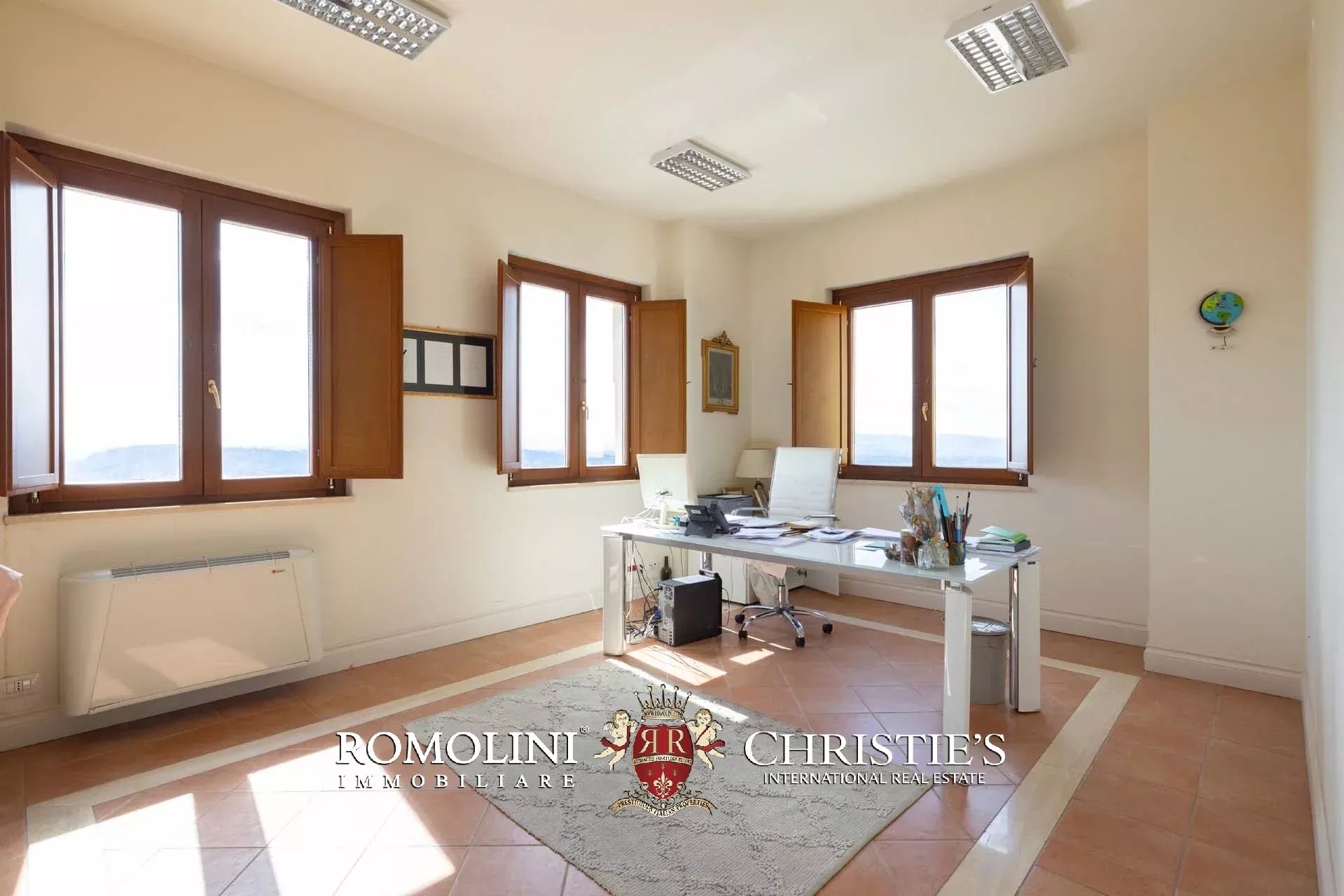 7 Bedroom Villa/Townhouse's Image 88